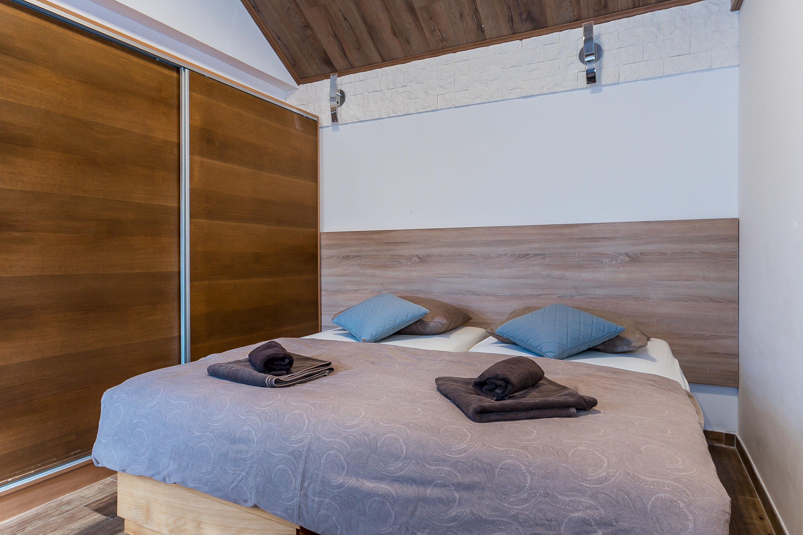 Villa Horse house V0981-K1