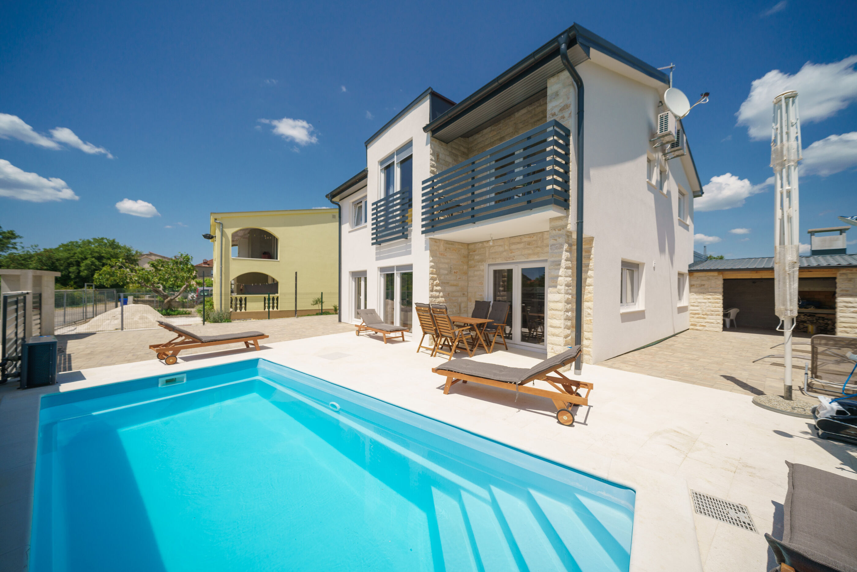 Apartments Fortis 98611-A2