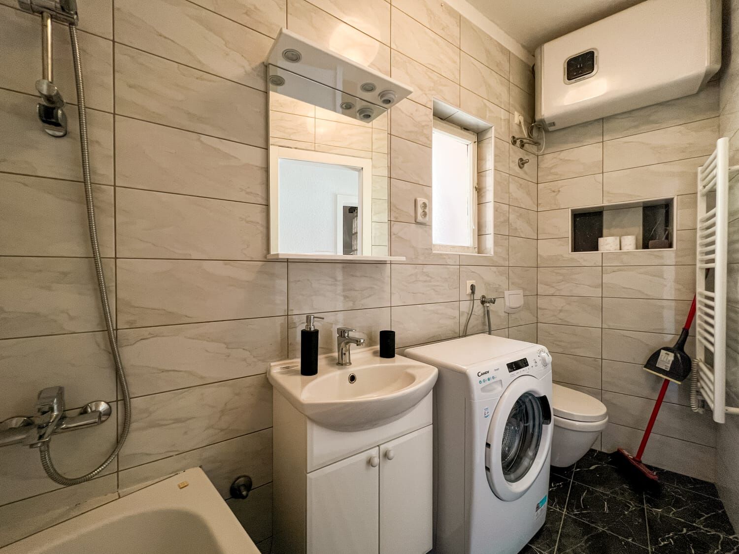 Apartment Vladimir 98661-A1