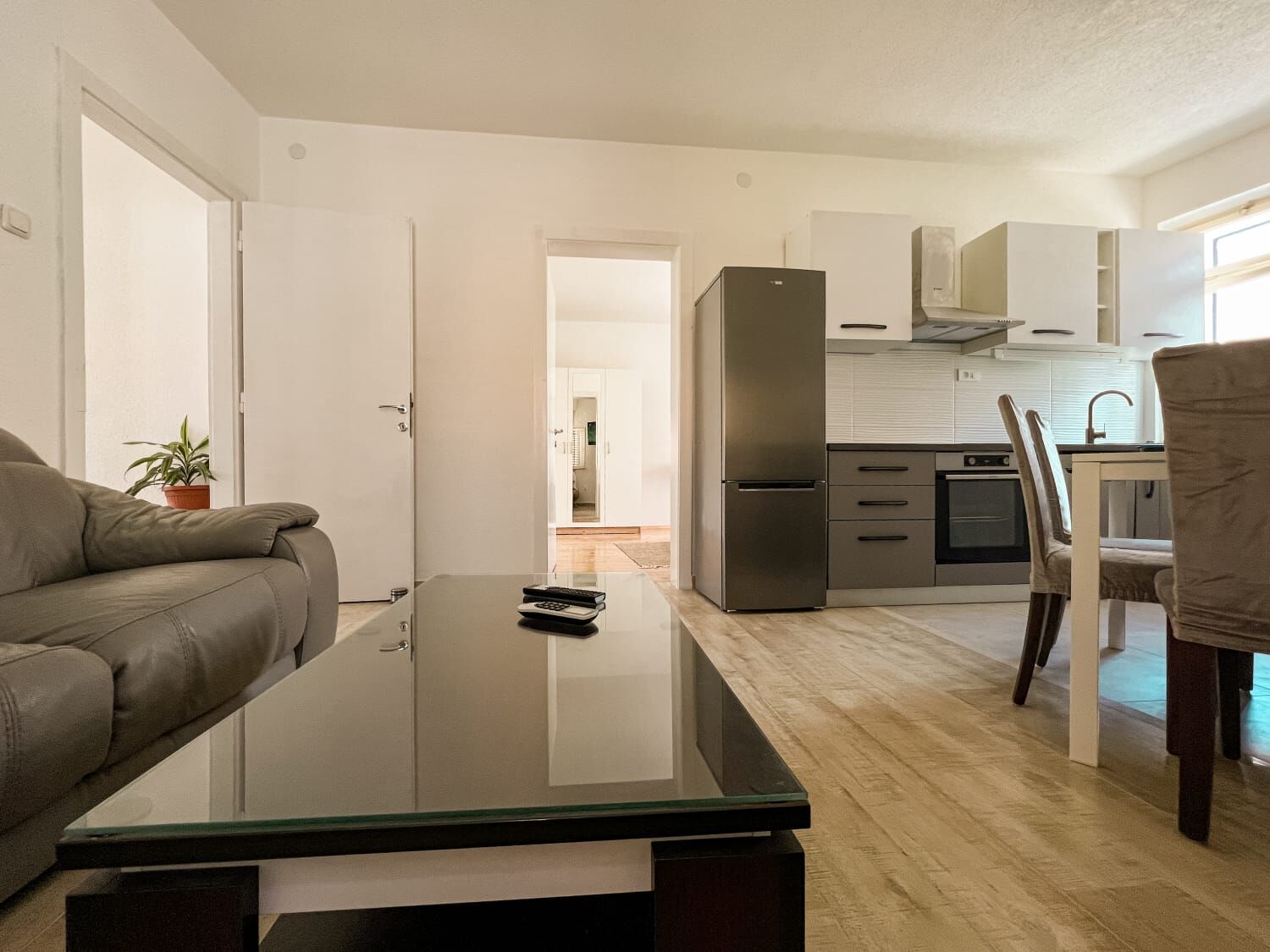 Apartment Vladimir 98661-A1