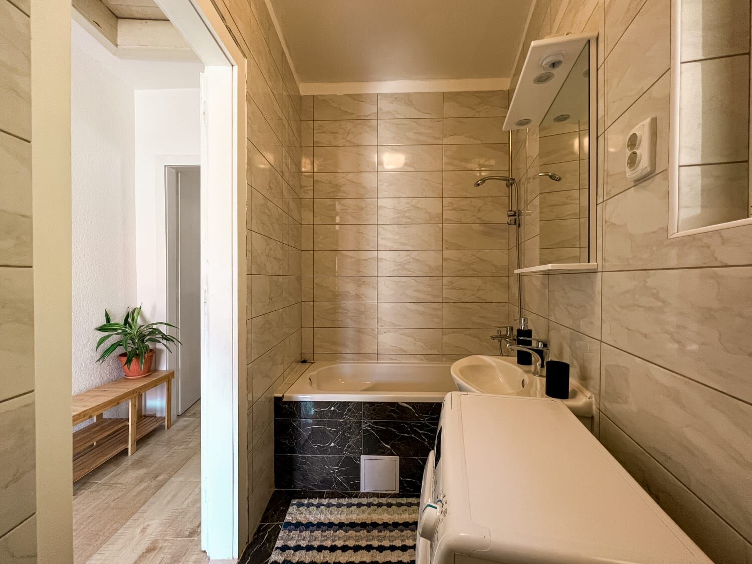 Apartment Vladimir 98661-A1