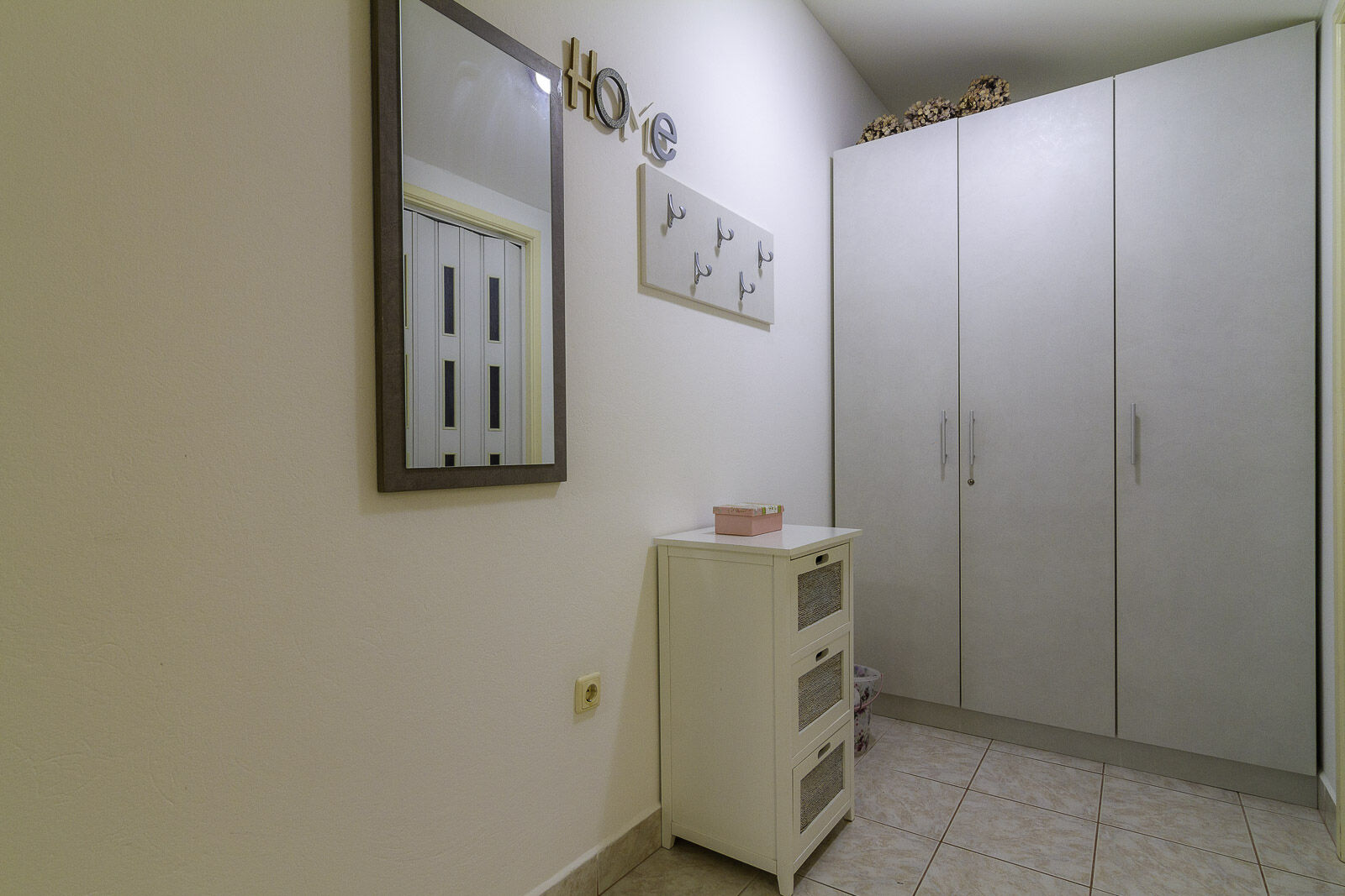 Apartments Frankica 65691-A3