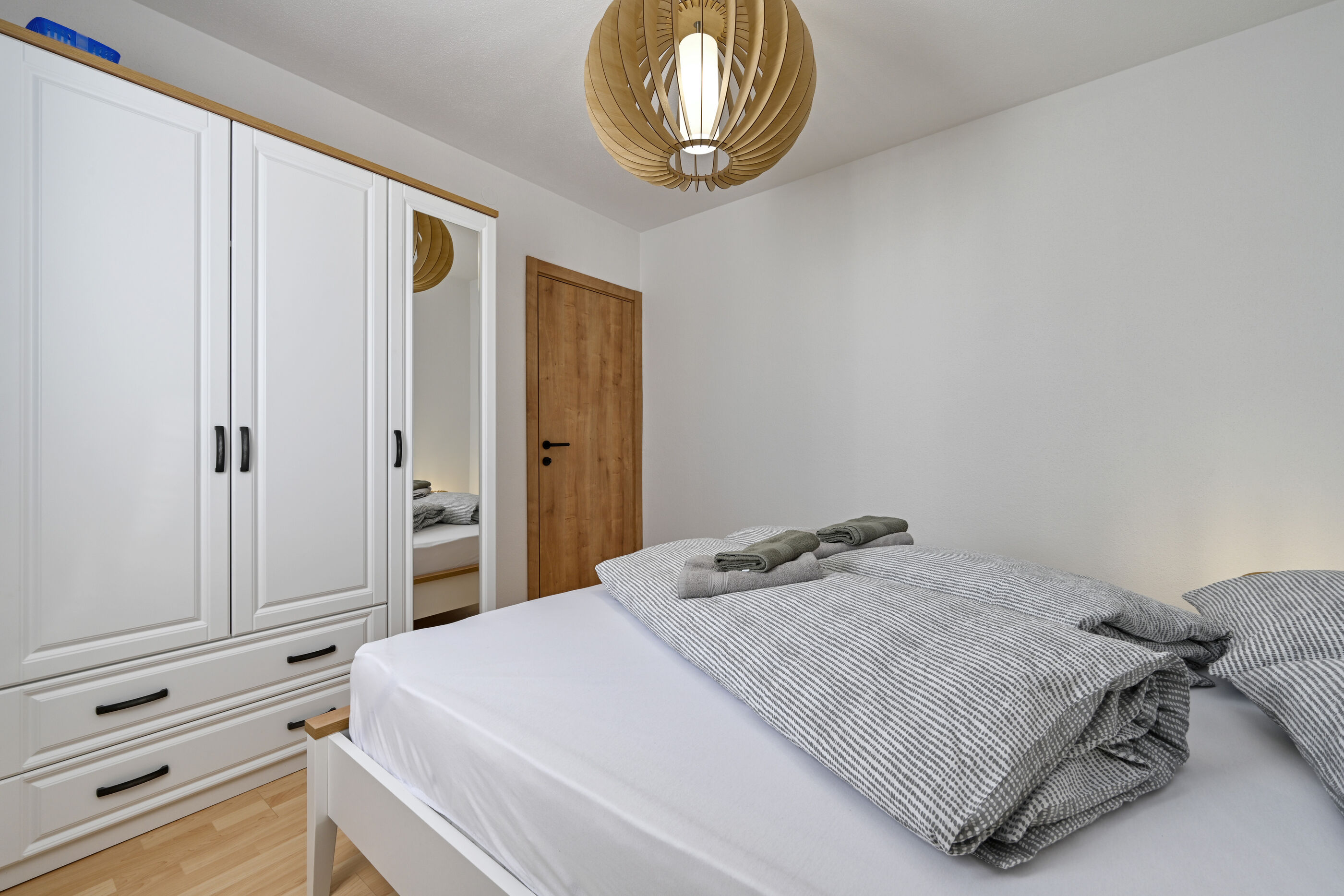 Apartments AVA 98651-A2