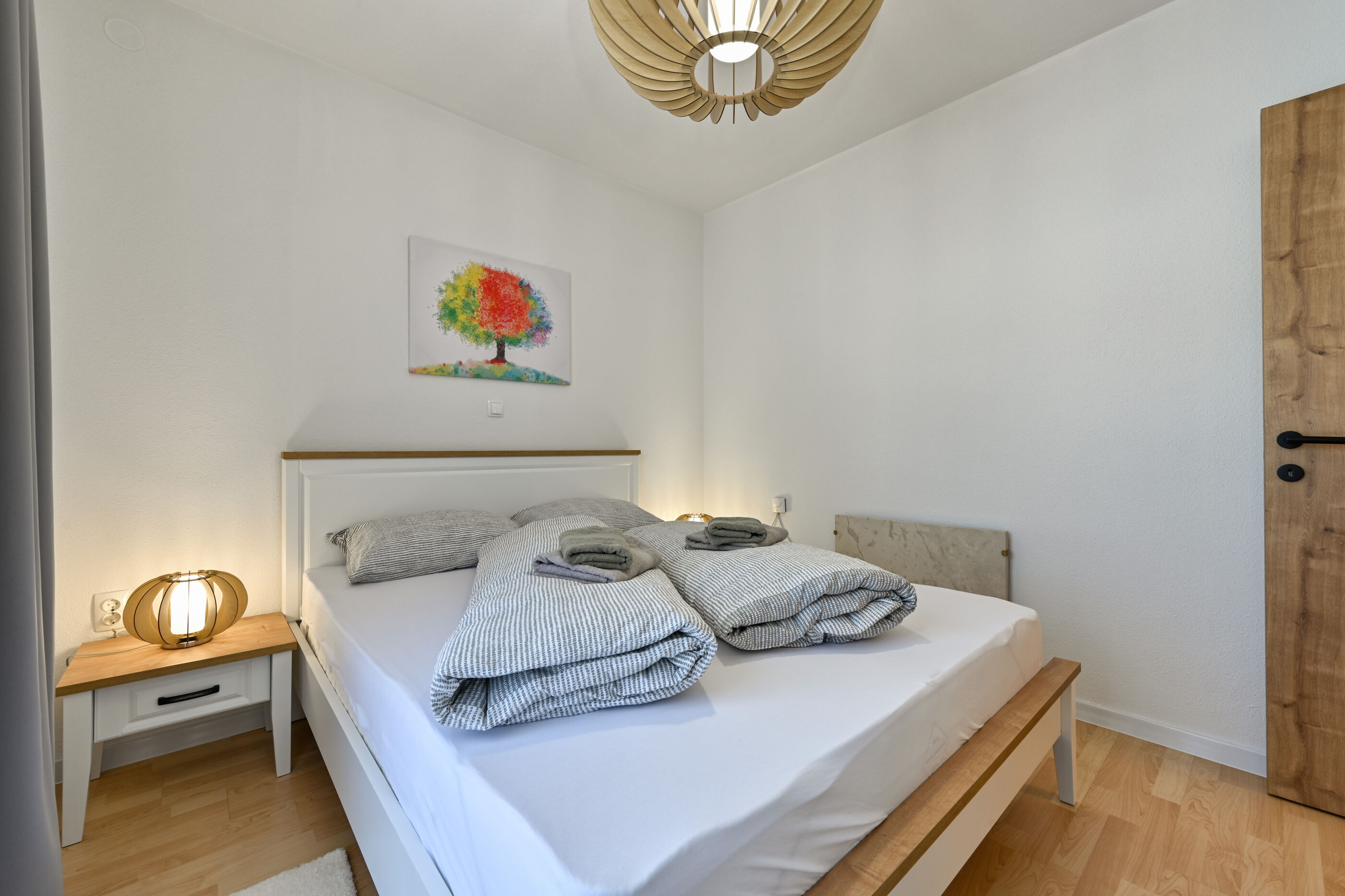 Apartments AVA 98651-A2