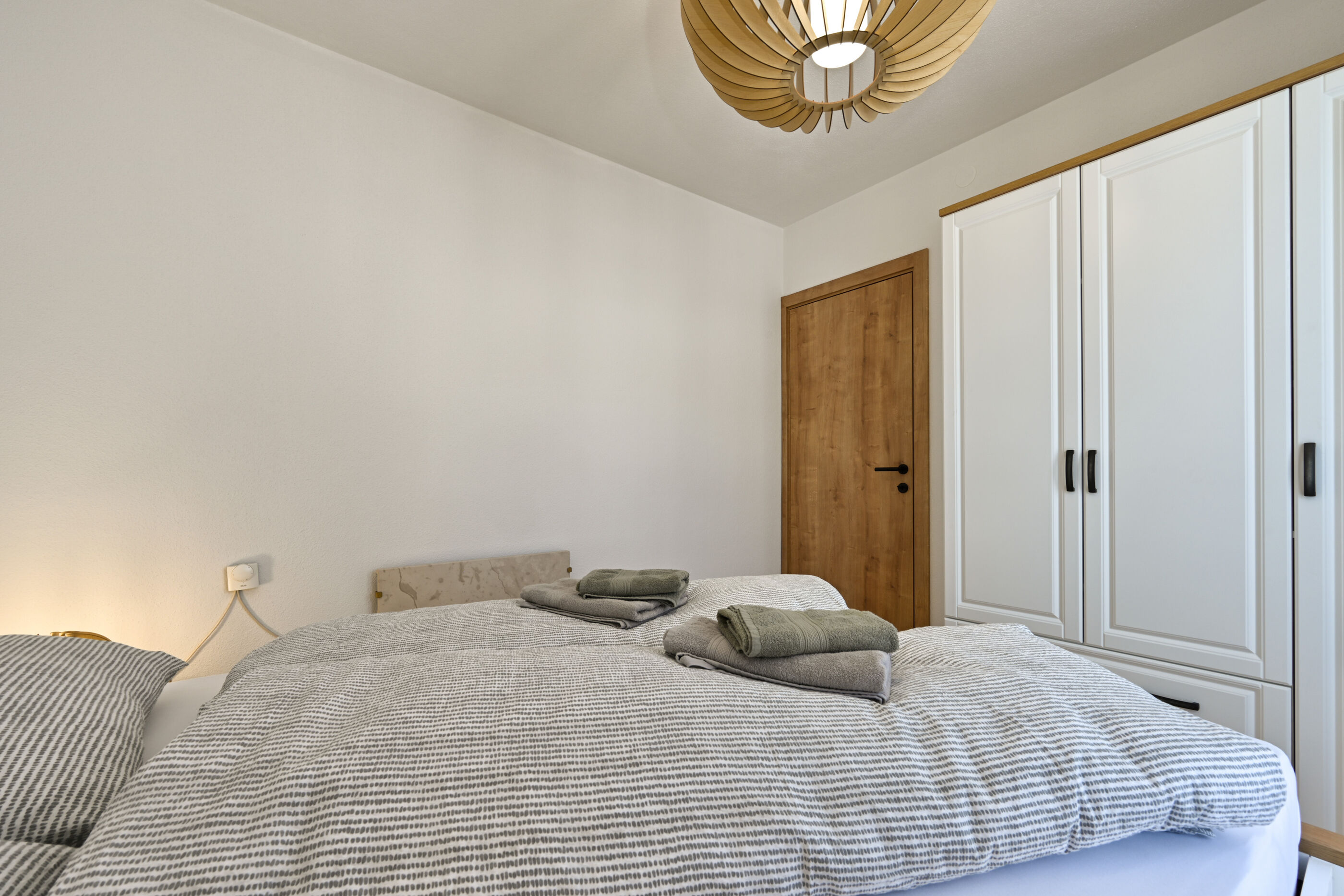 Apartments AVA 98651-A2