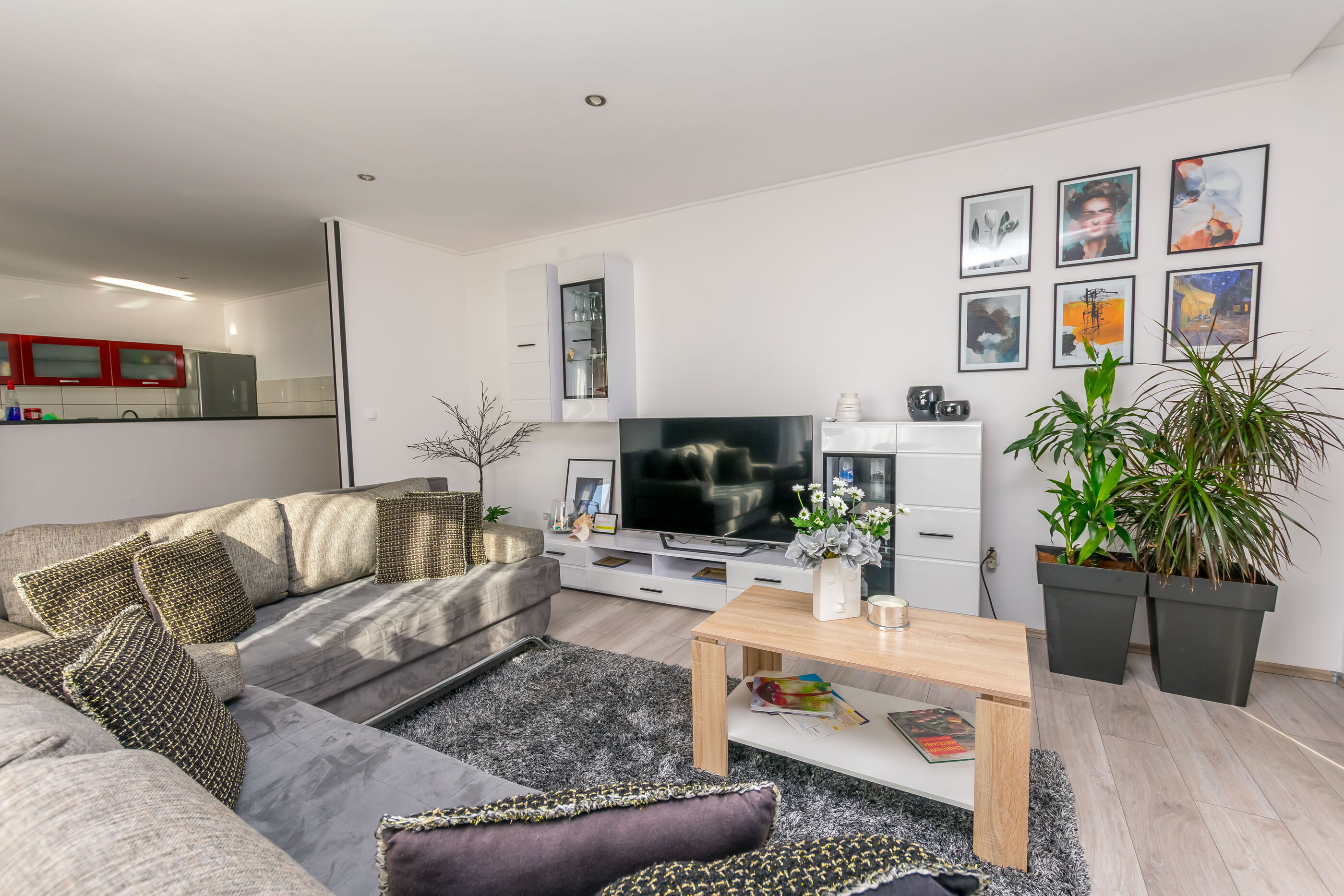 Apartments Mladen 12941-A2