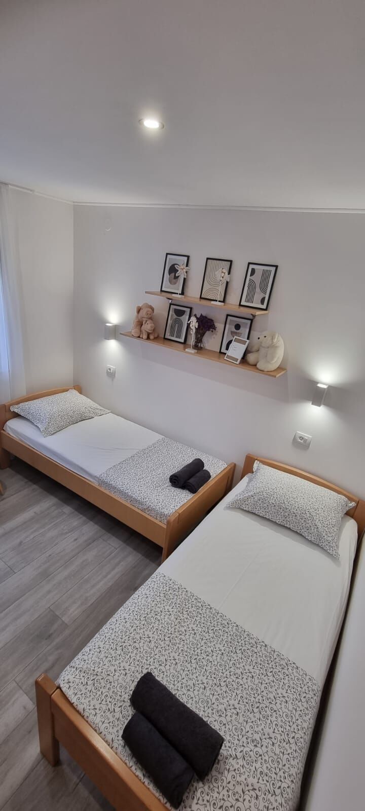 Apartments Mladen 12941-A2