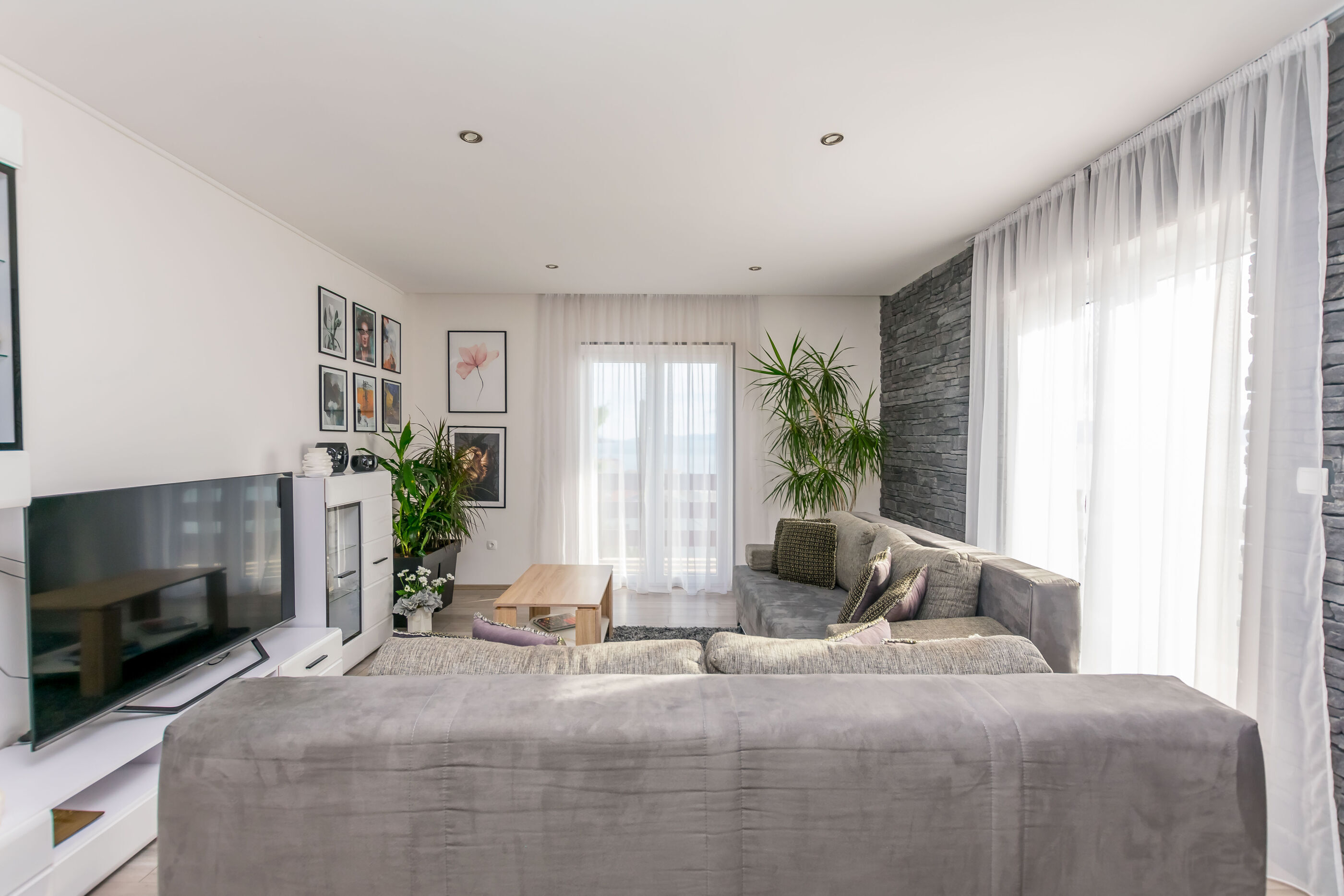 Apartments Mladen 12941-A2