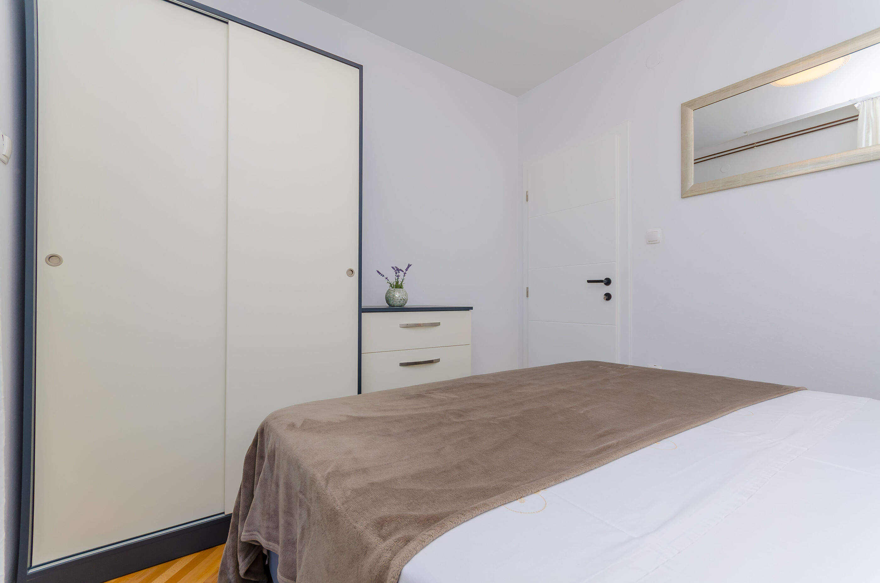 Apartment Dunja 98671-A1