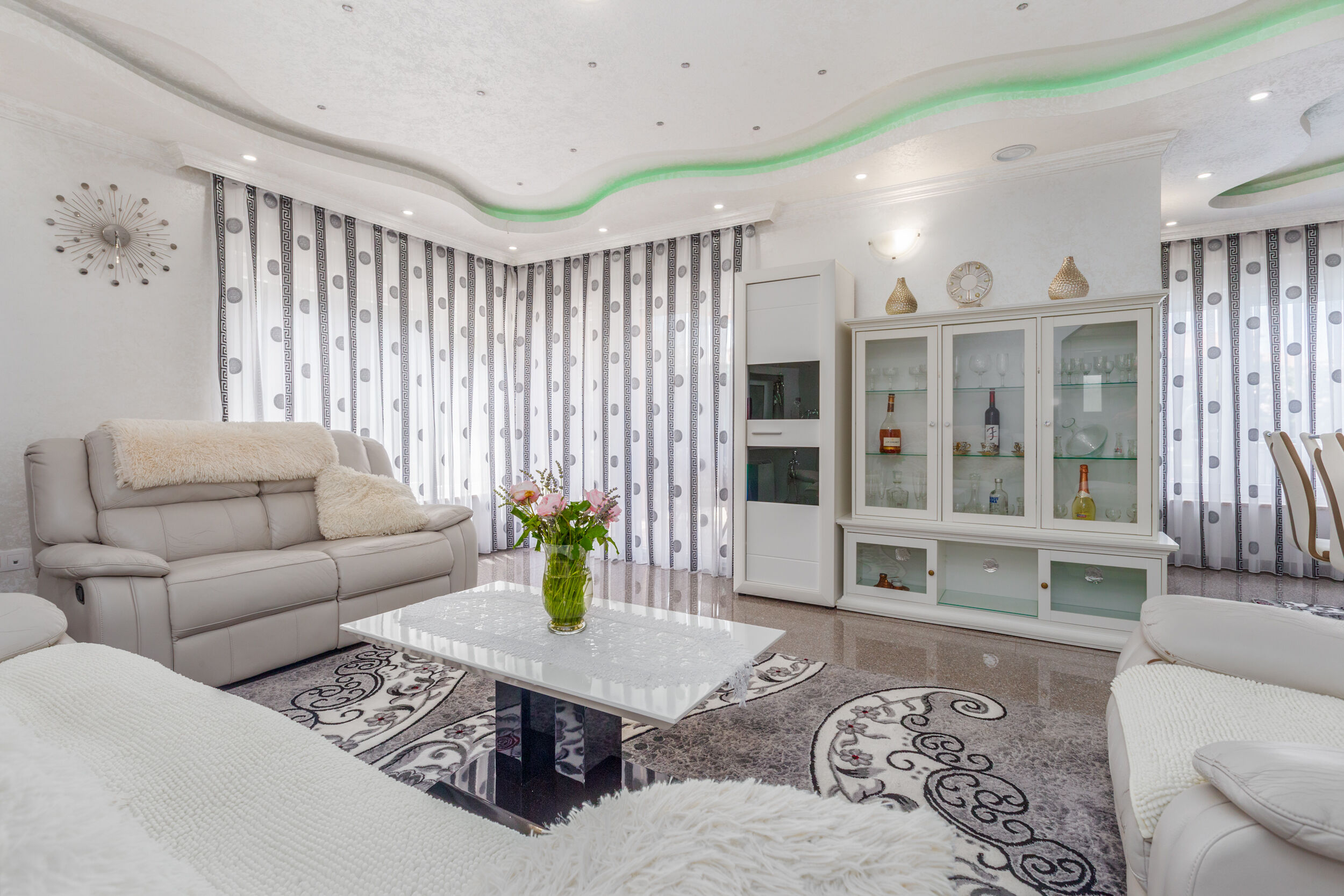 Villa Bianca s bazenom 63716-K1
