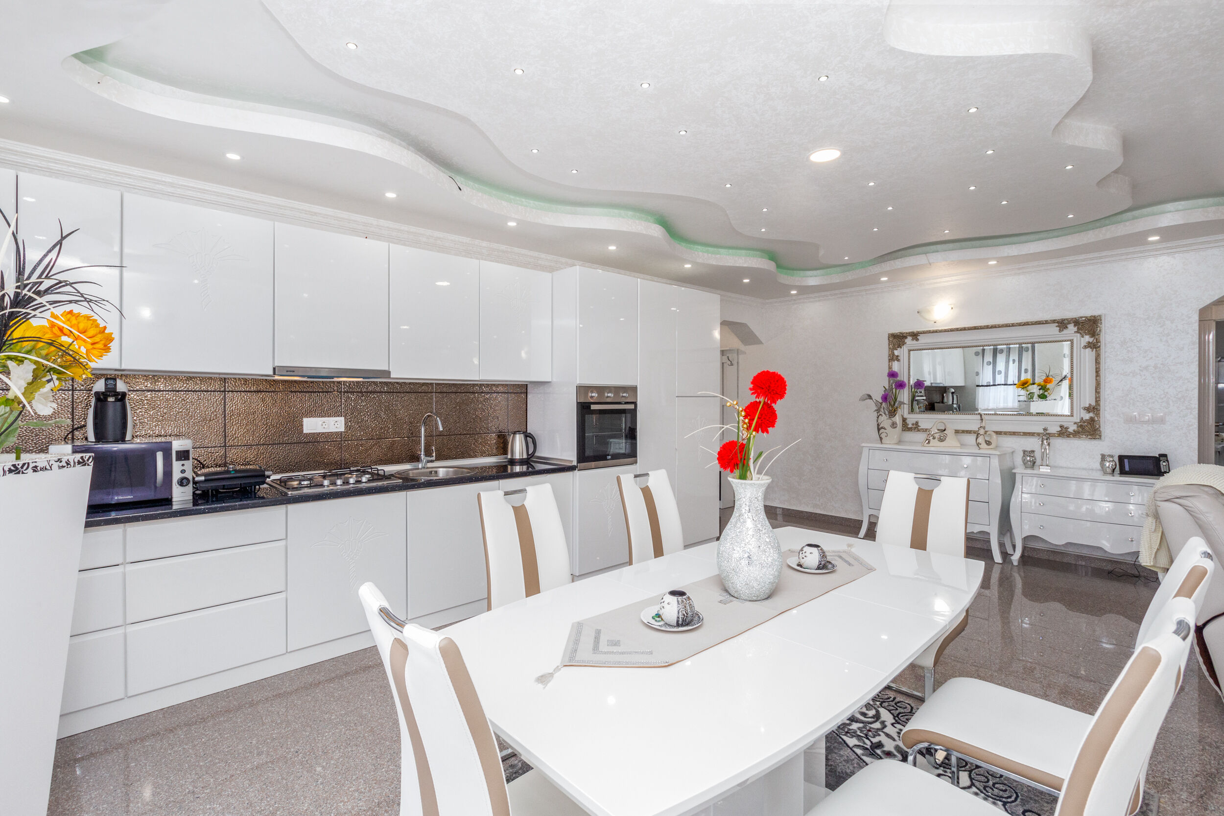 Villa Bianca s bazenom 63716-K1
