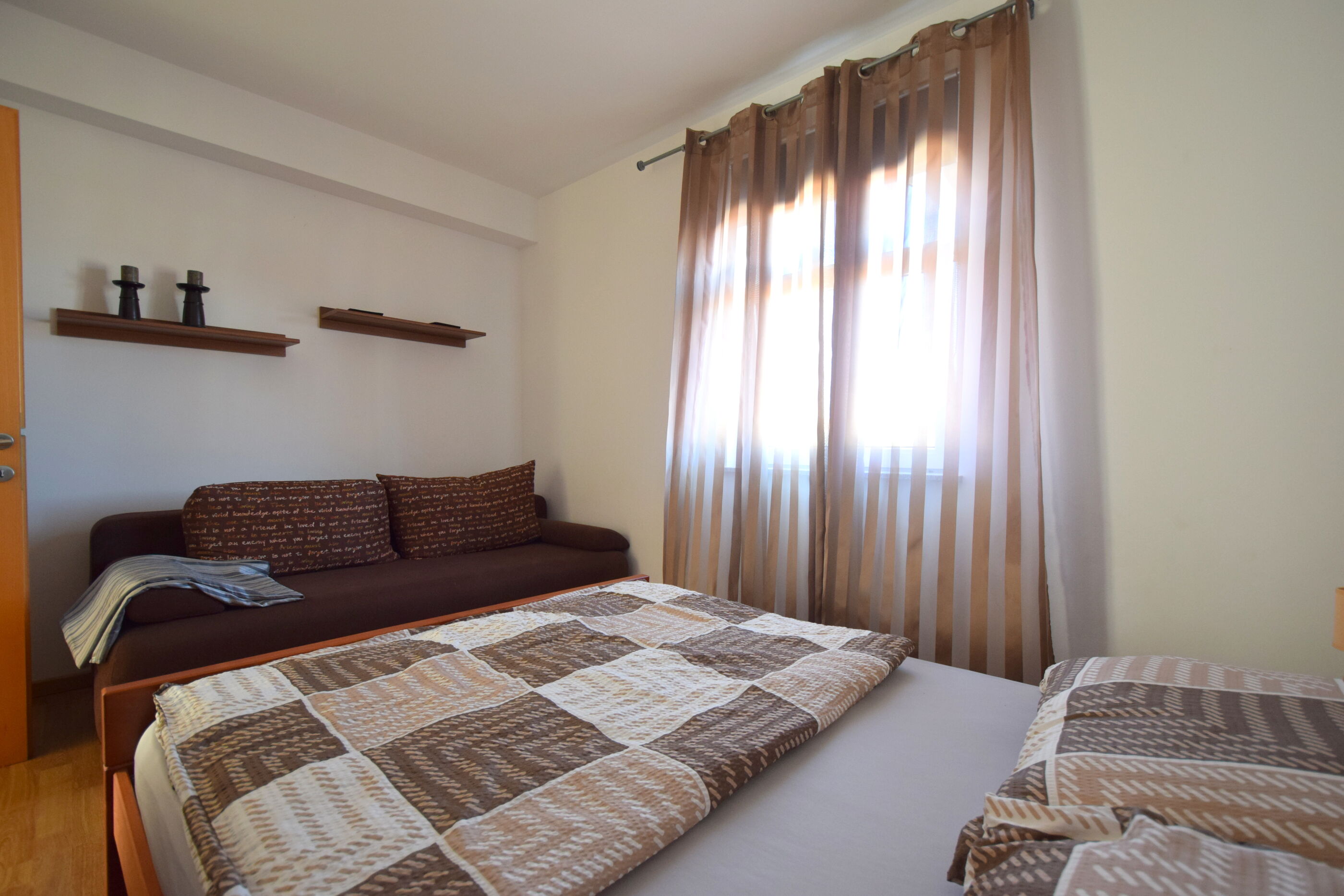 Apartments Mikec 12281-A2