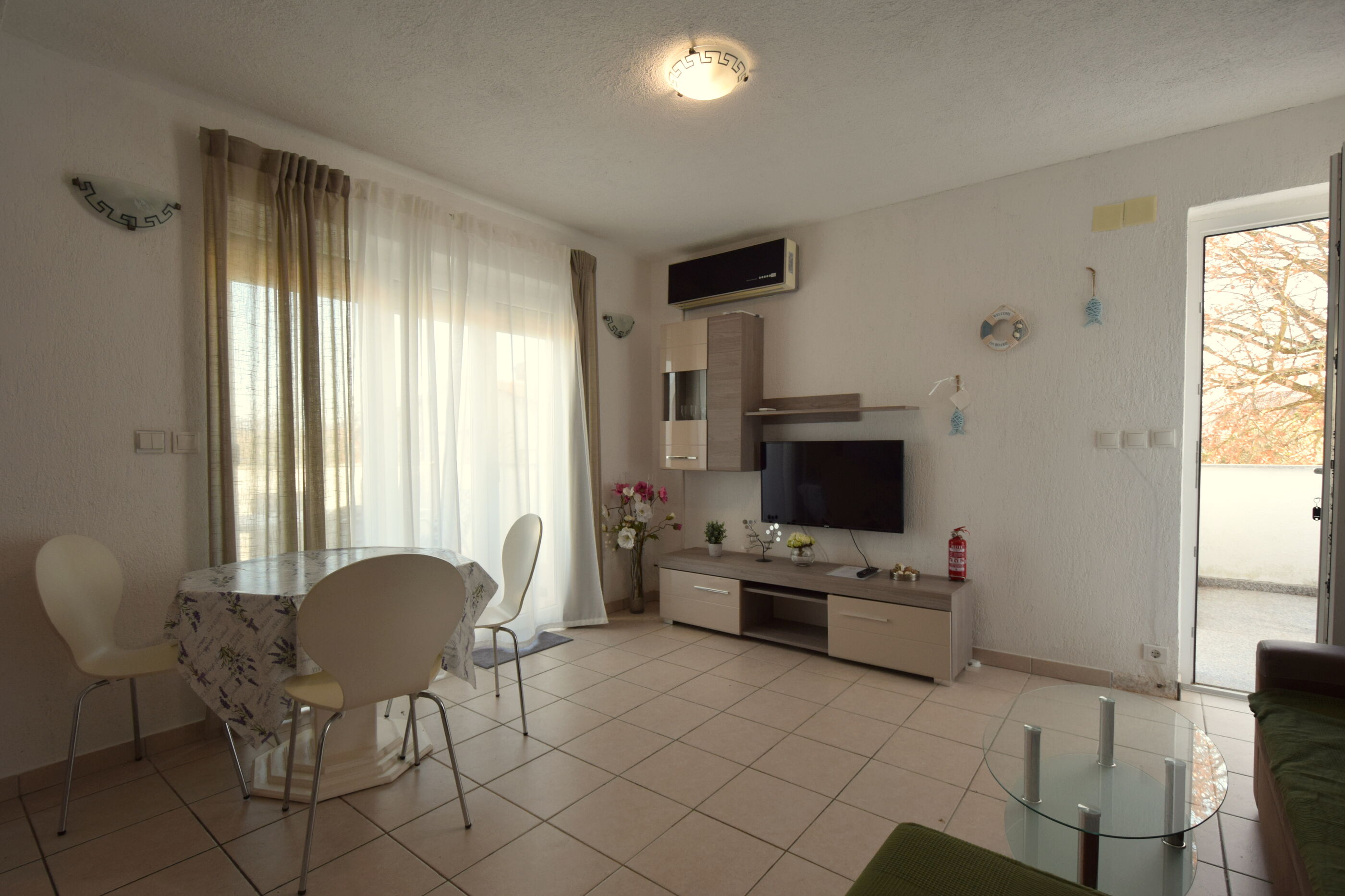 Apartments Mikec 12281-A3