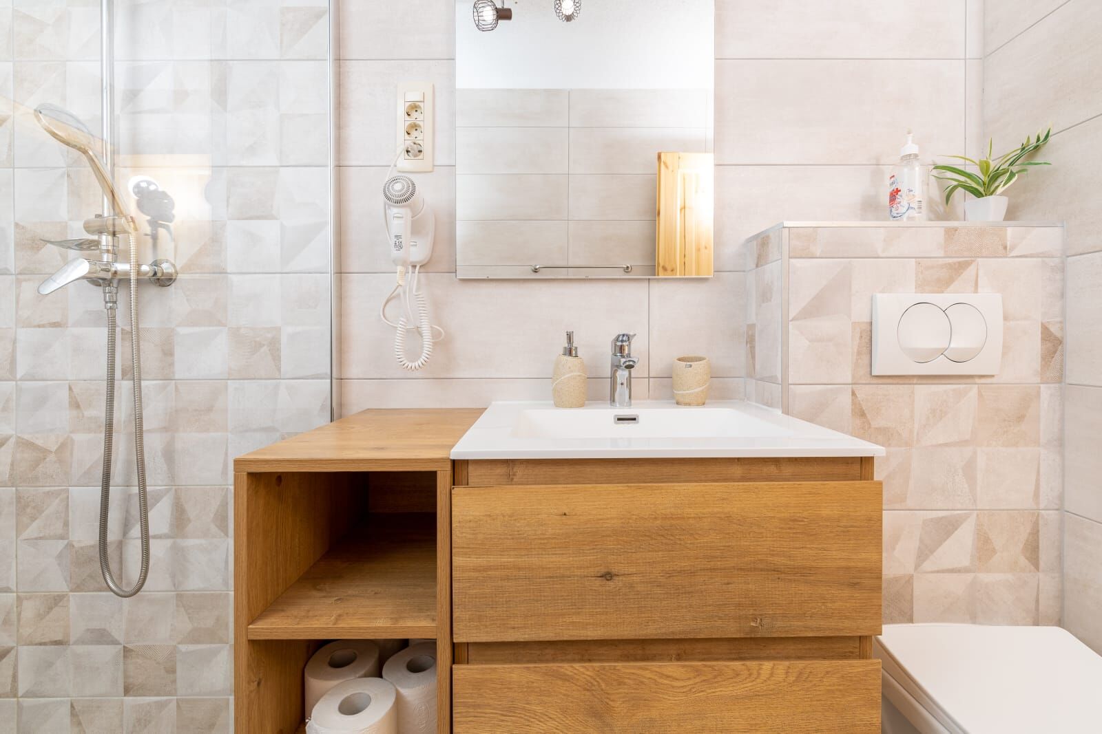 Apartments Serzane 98861-A3