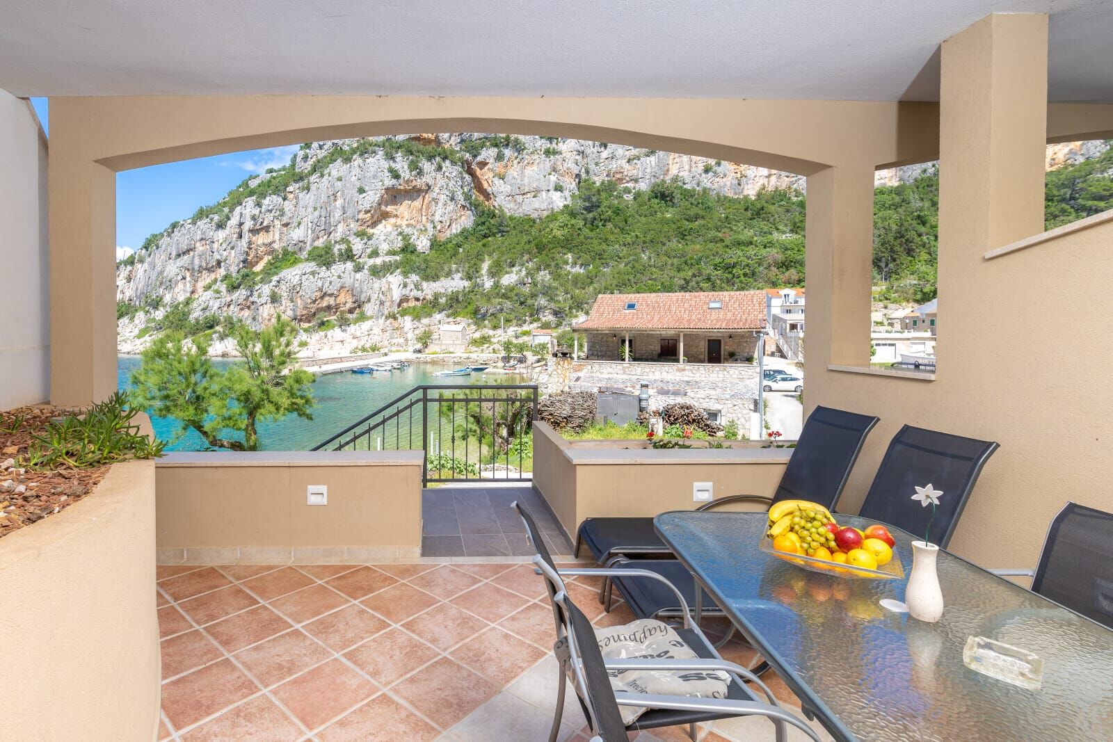 Apartments Serzane 98861-A3