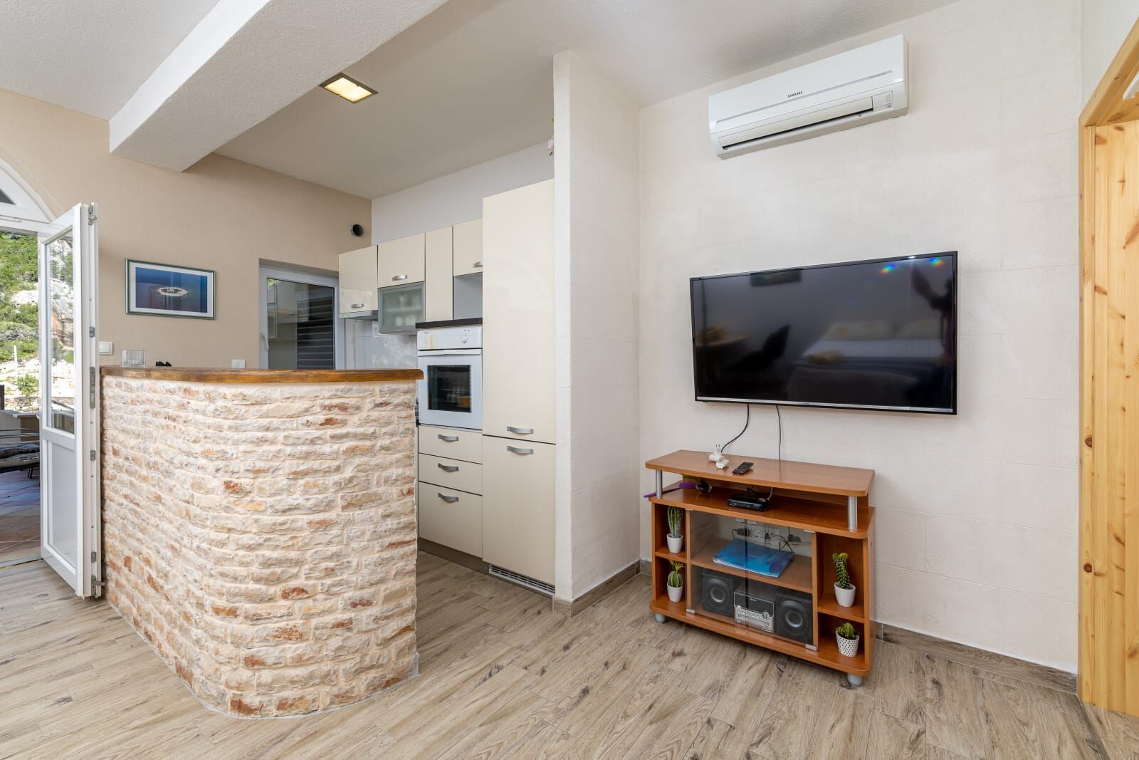 Apartments Serzane 98861-A3