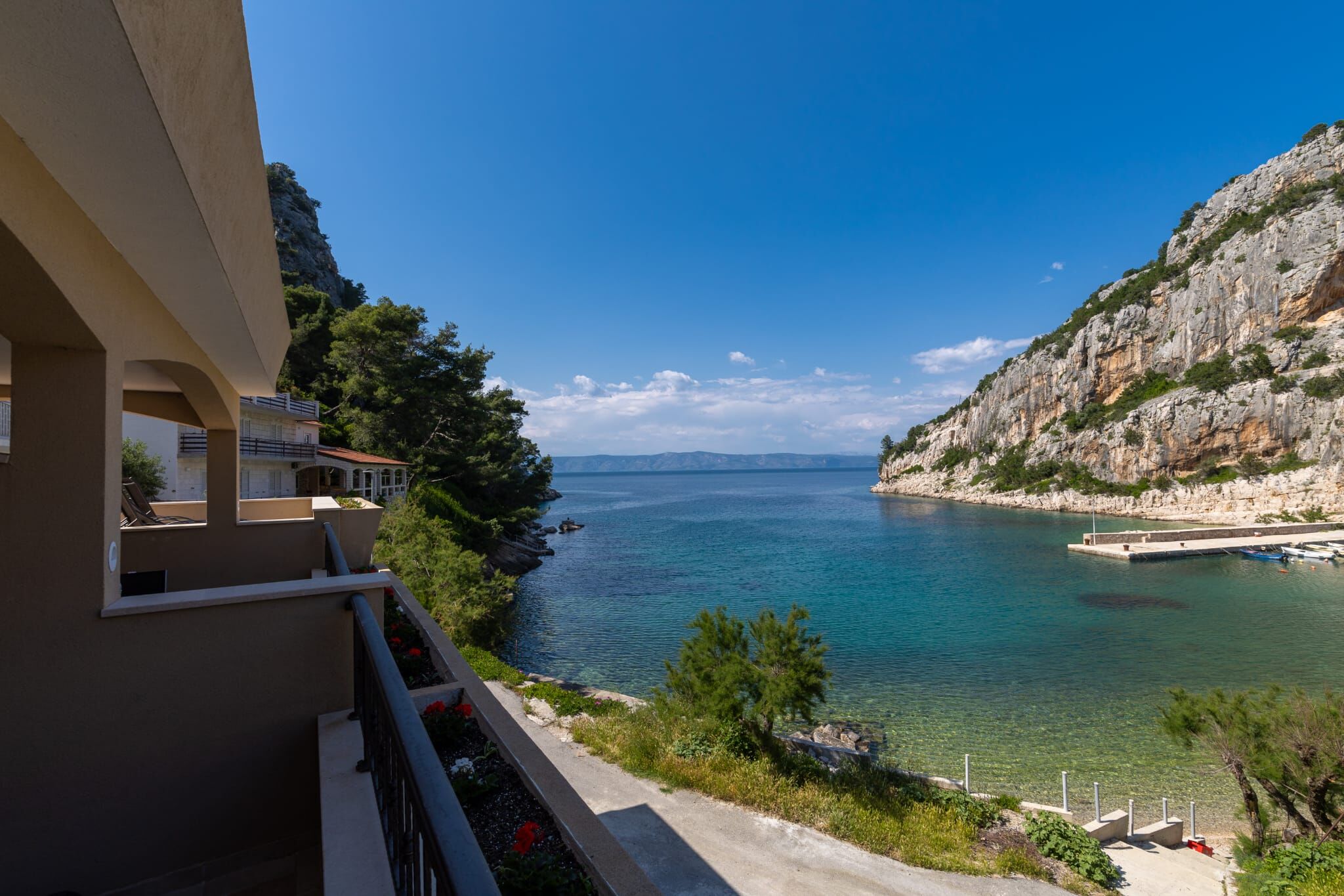 Apartments Serzane 98861-A6