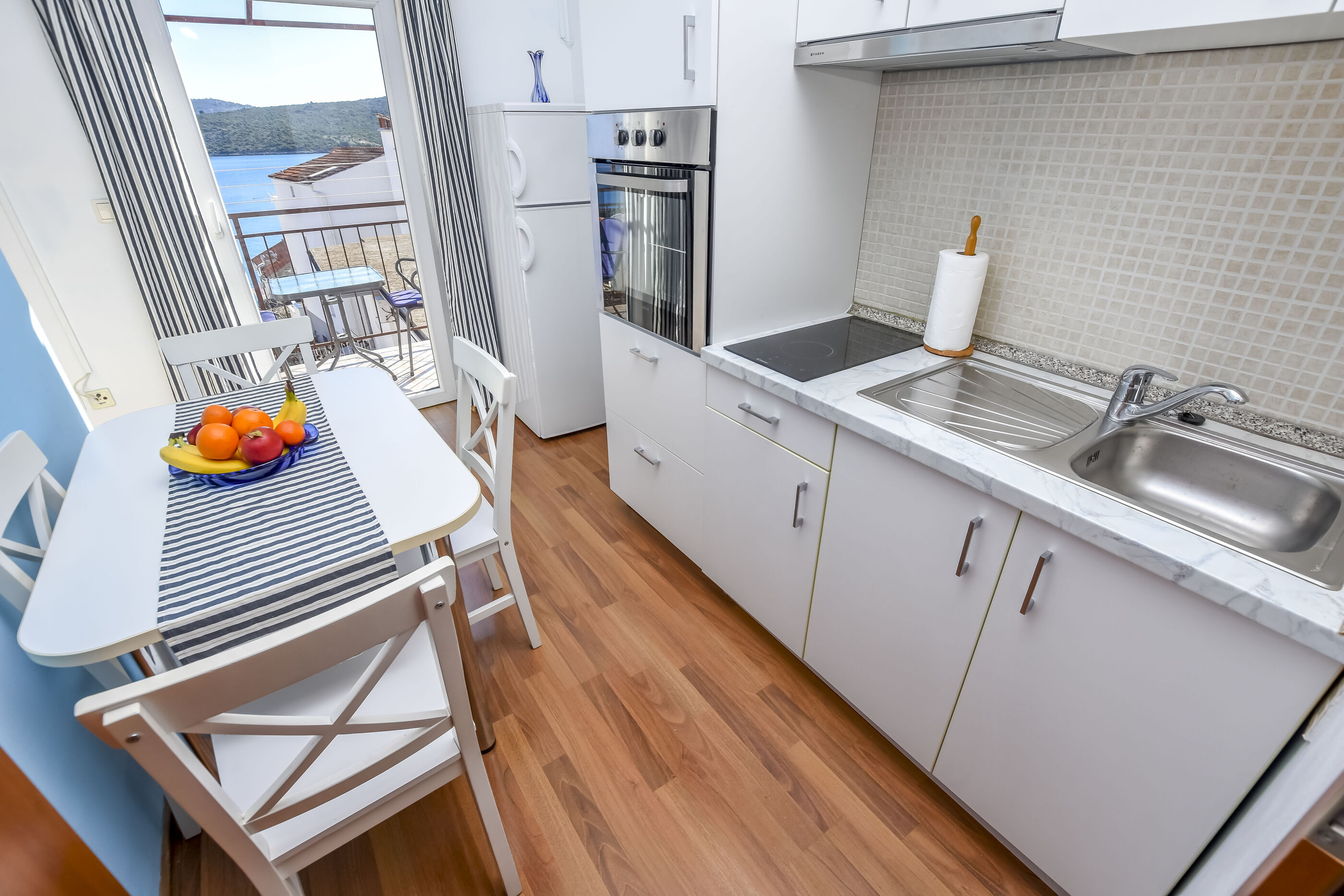Apartments Vladimir 40483-A2