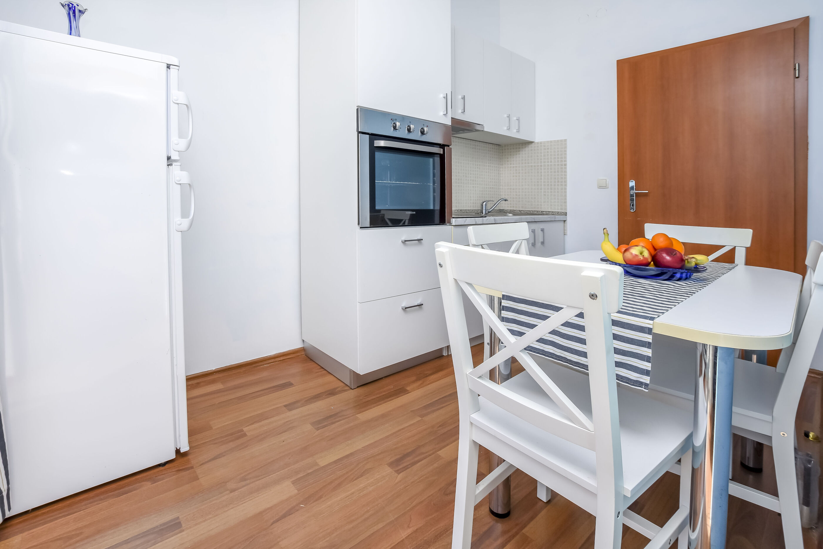 Apartments Vladimir 40483-A2