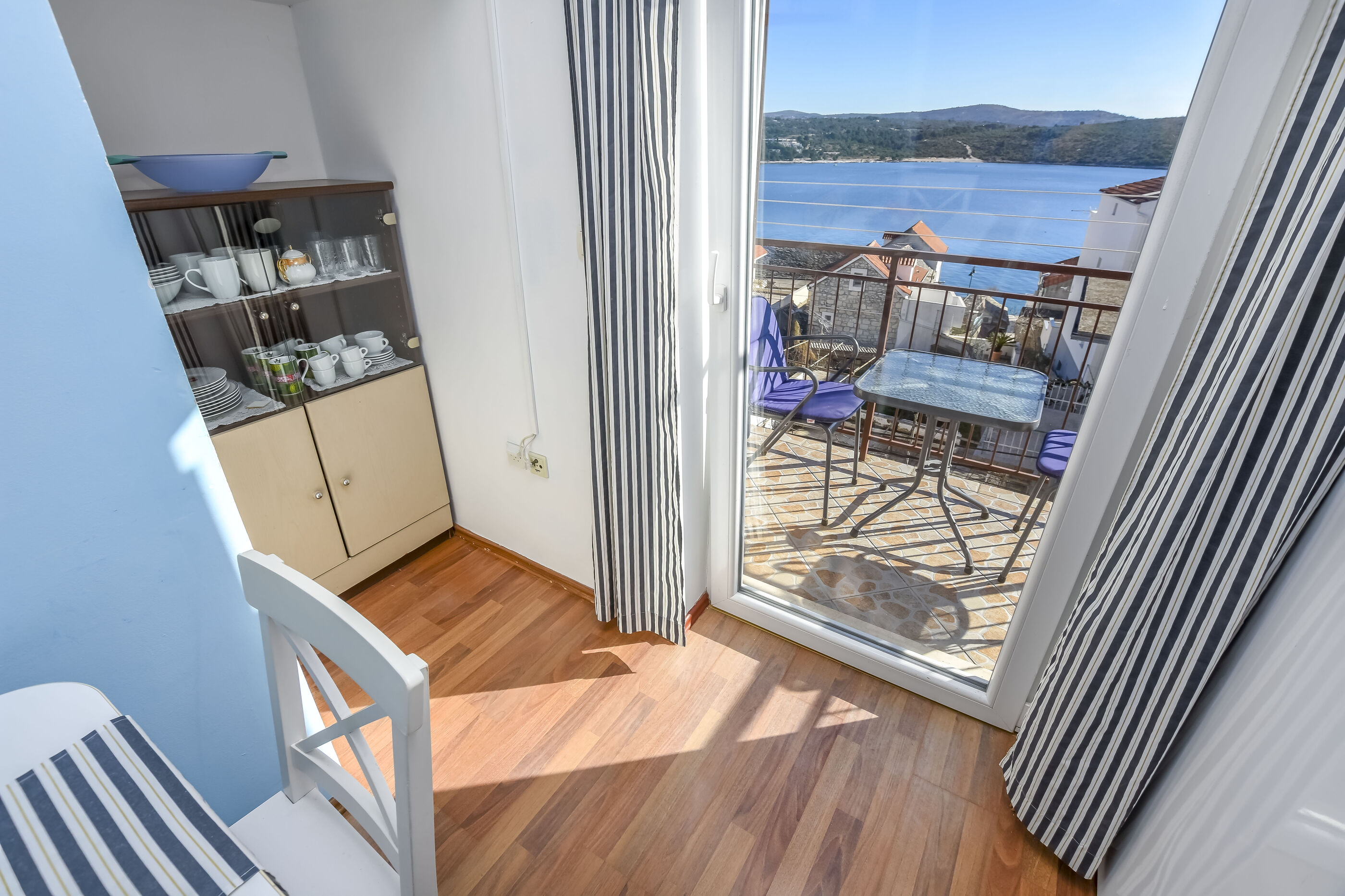Apartments Vladimir 40483-A2