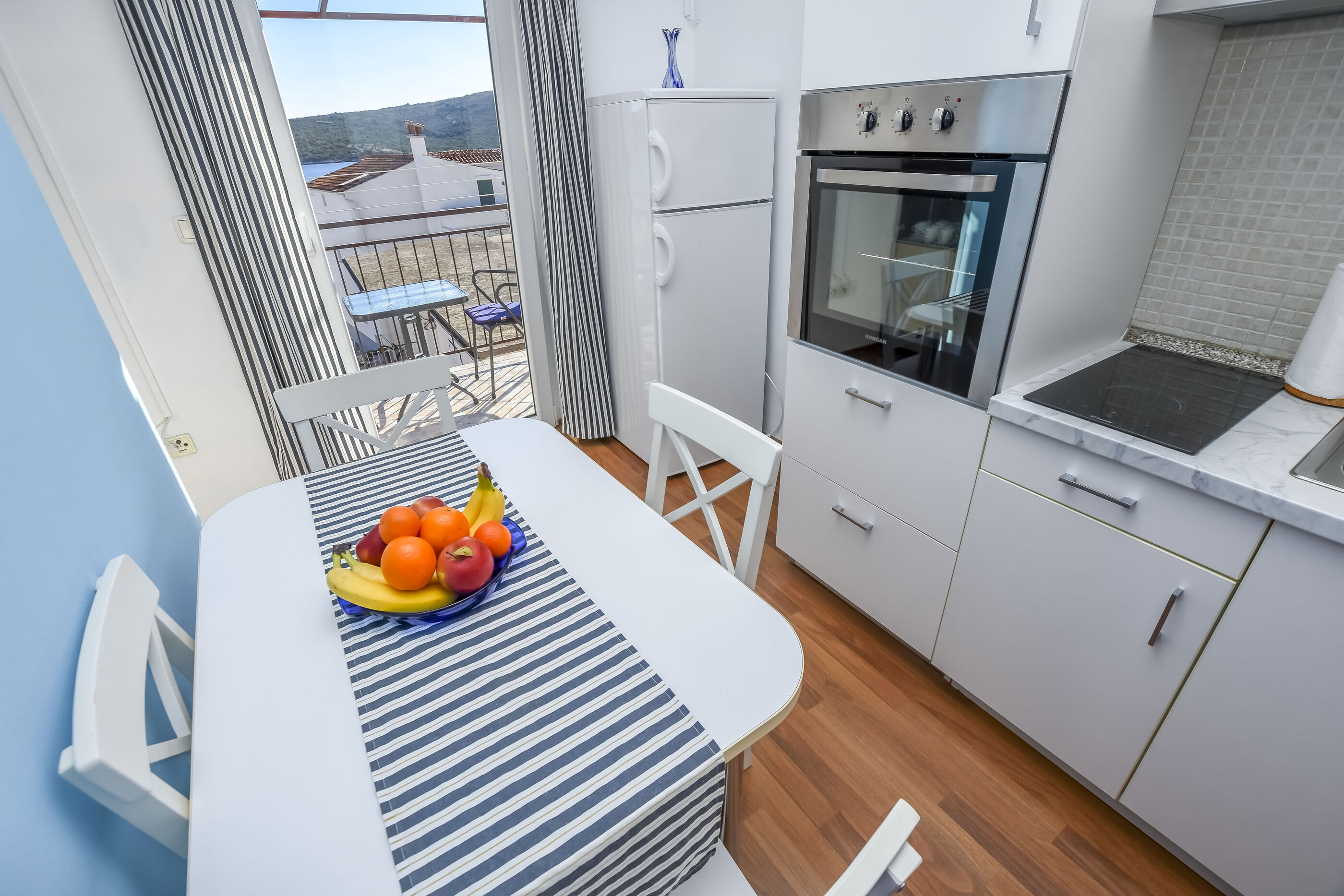 Apartments Vladimir 40483-A2