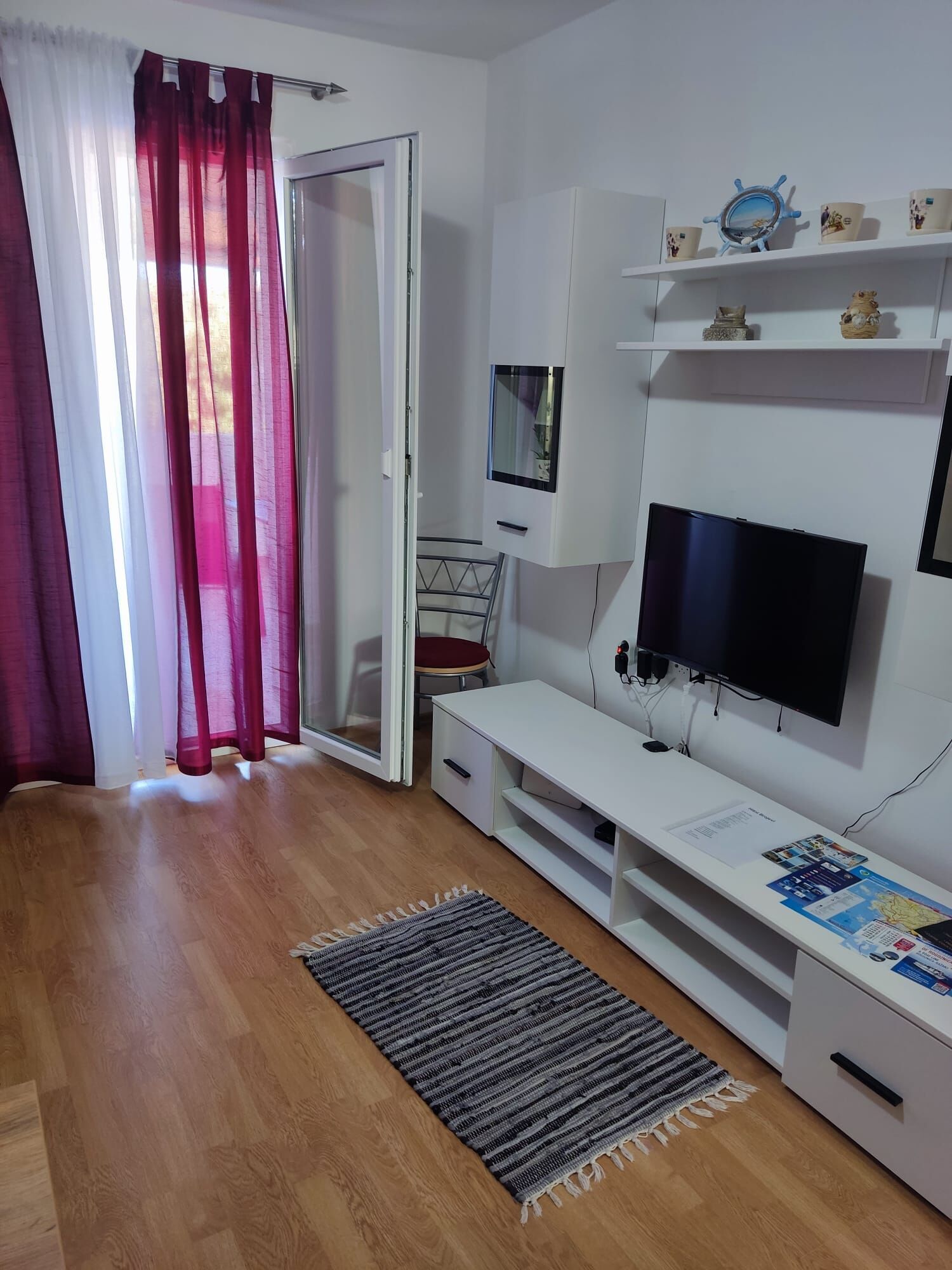 Apartment Nirvana 98811-A1