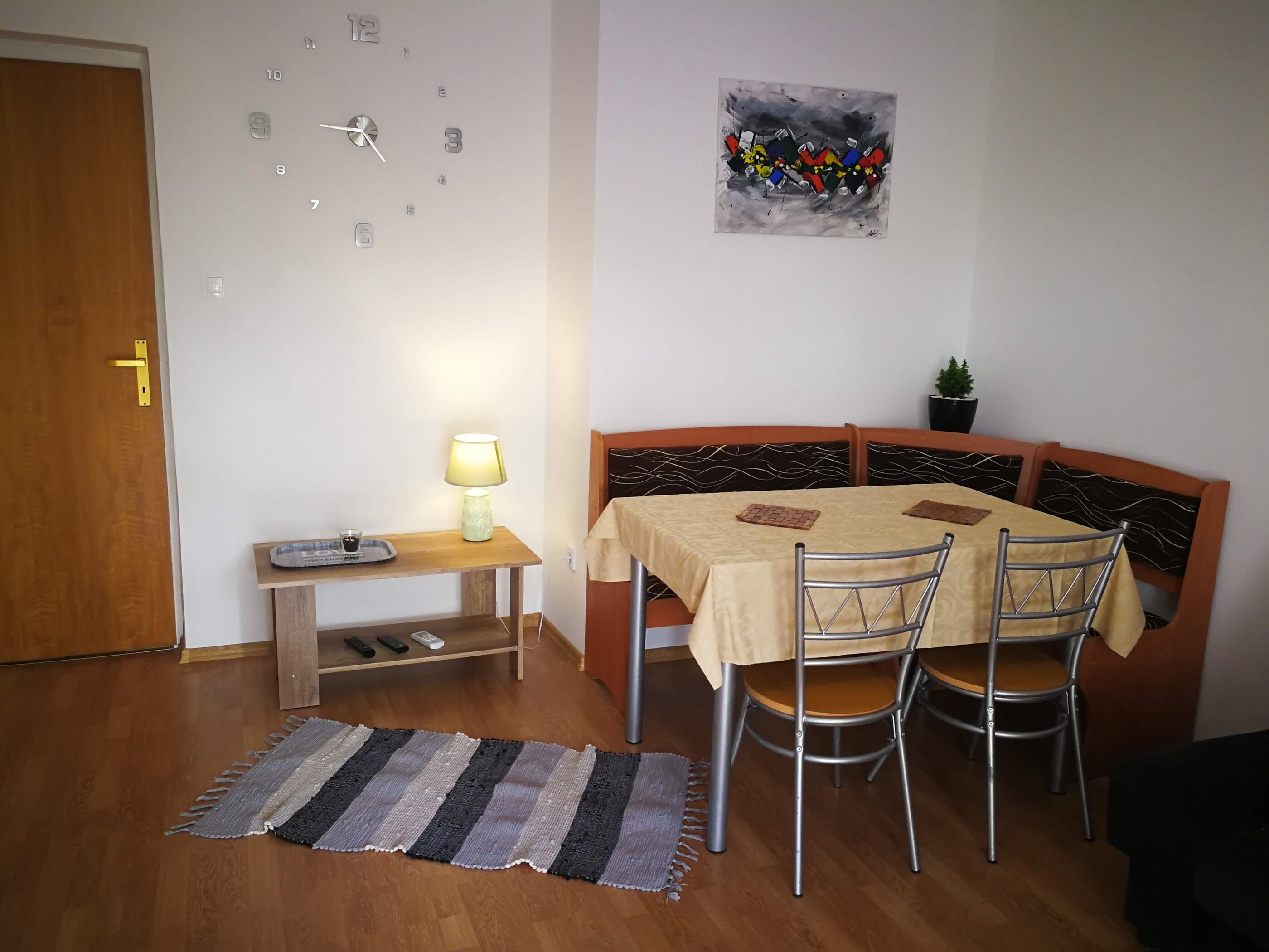 Apartment Nirvana 98811-A1