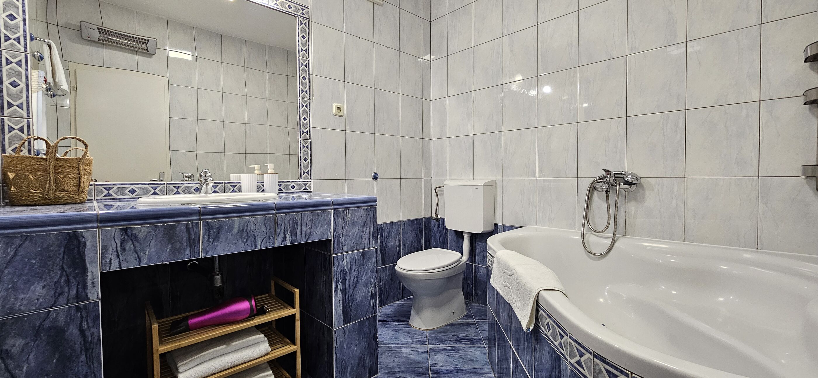 Apartment Buncuga 98921-A1