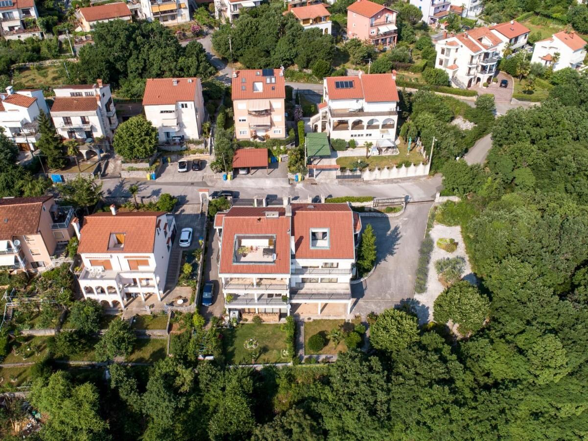 Apartment Vrata Jadrana 1 97747-A1