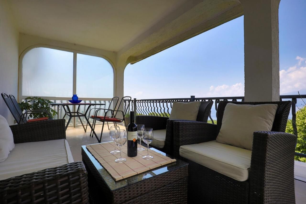 Apartment Vrata Jadrana 1 97747-A1