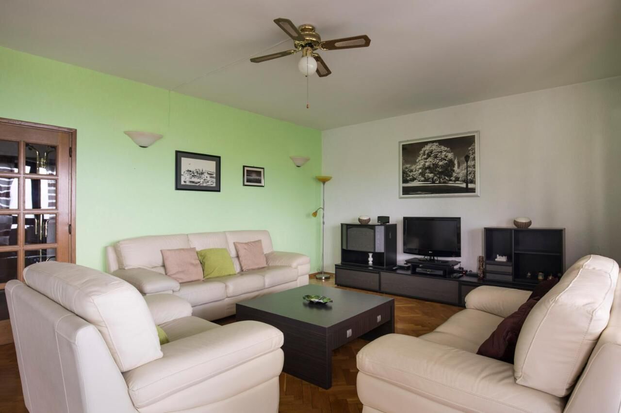 Apartment Vrata Jadrana 1 97747-A1