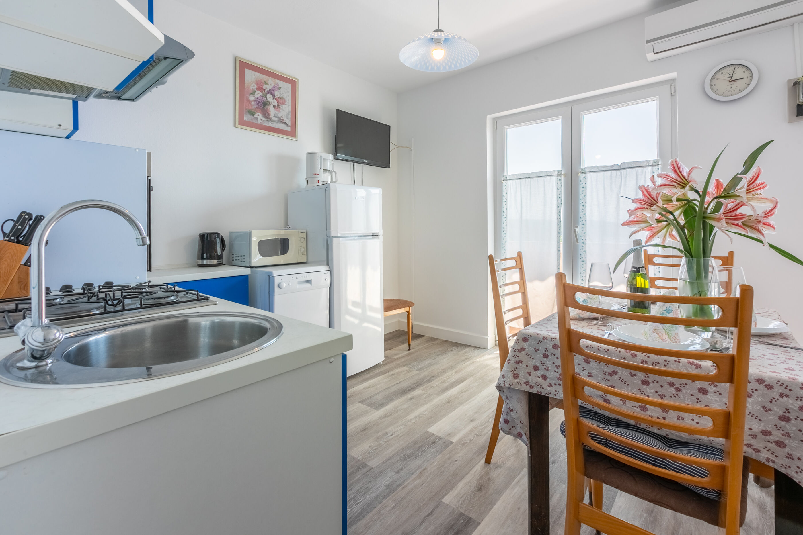 Apartments Ljiljana 65671-A2