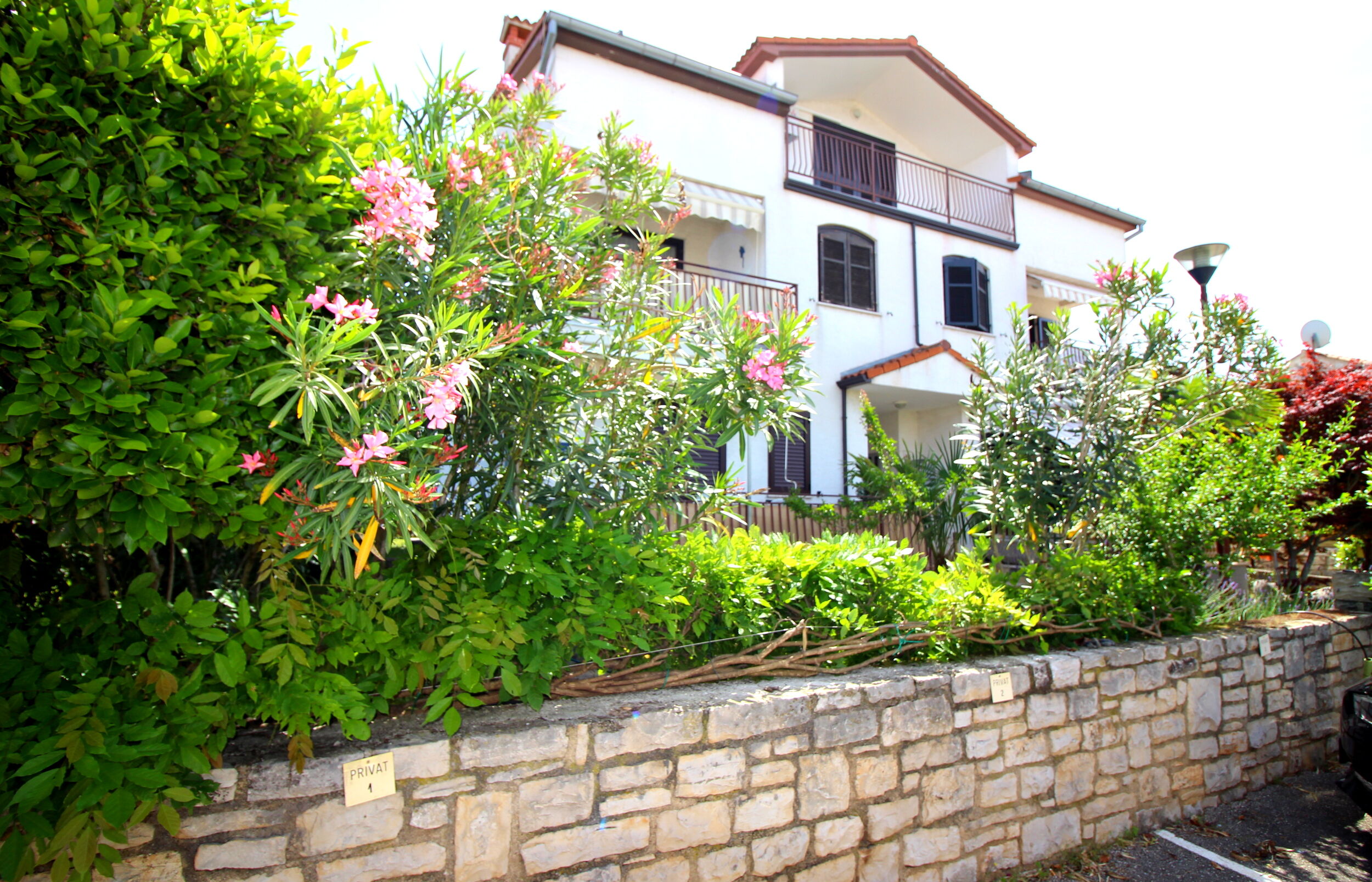 Apartment Livija Maj 98288-A1