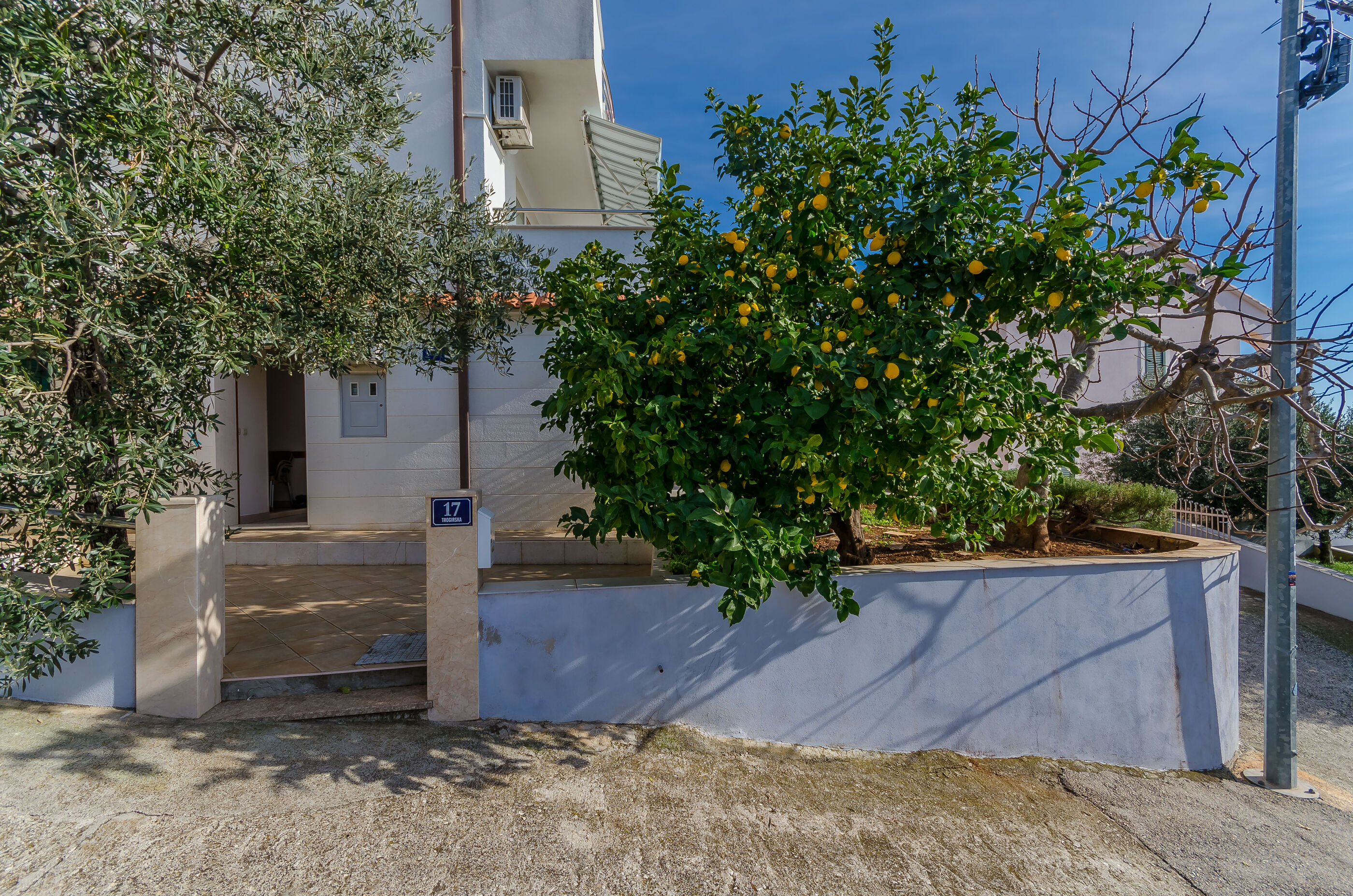 Apartments Modric 98161-A3