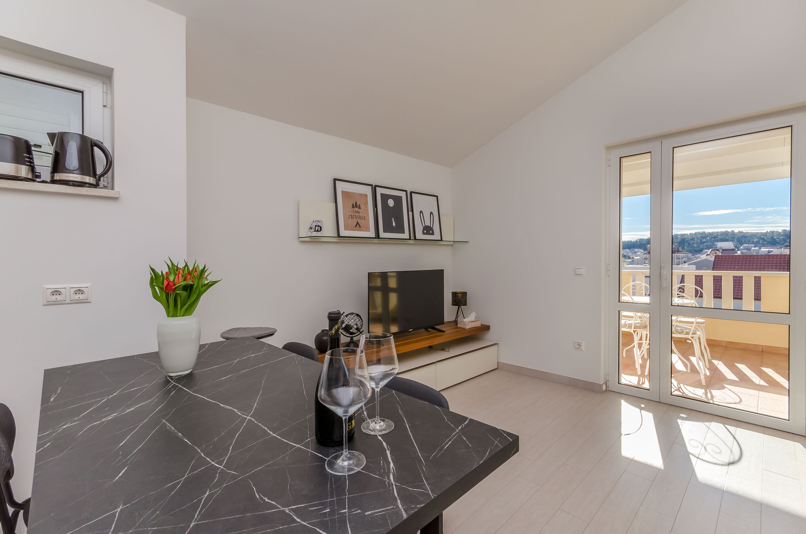 Apartments Kiwi 98981-A2