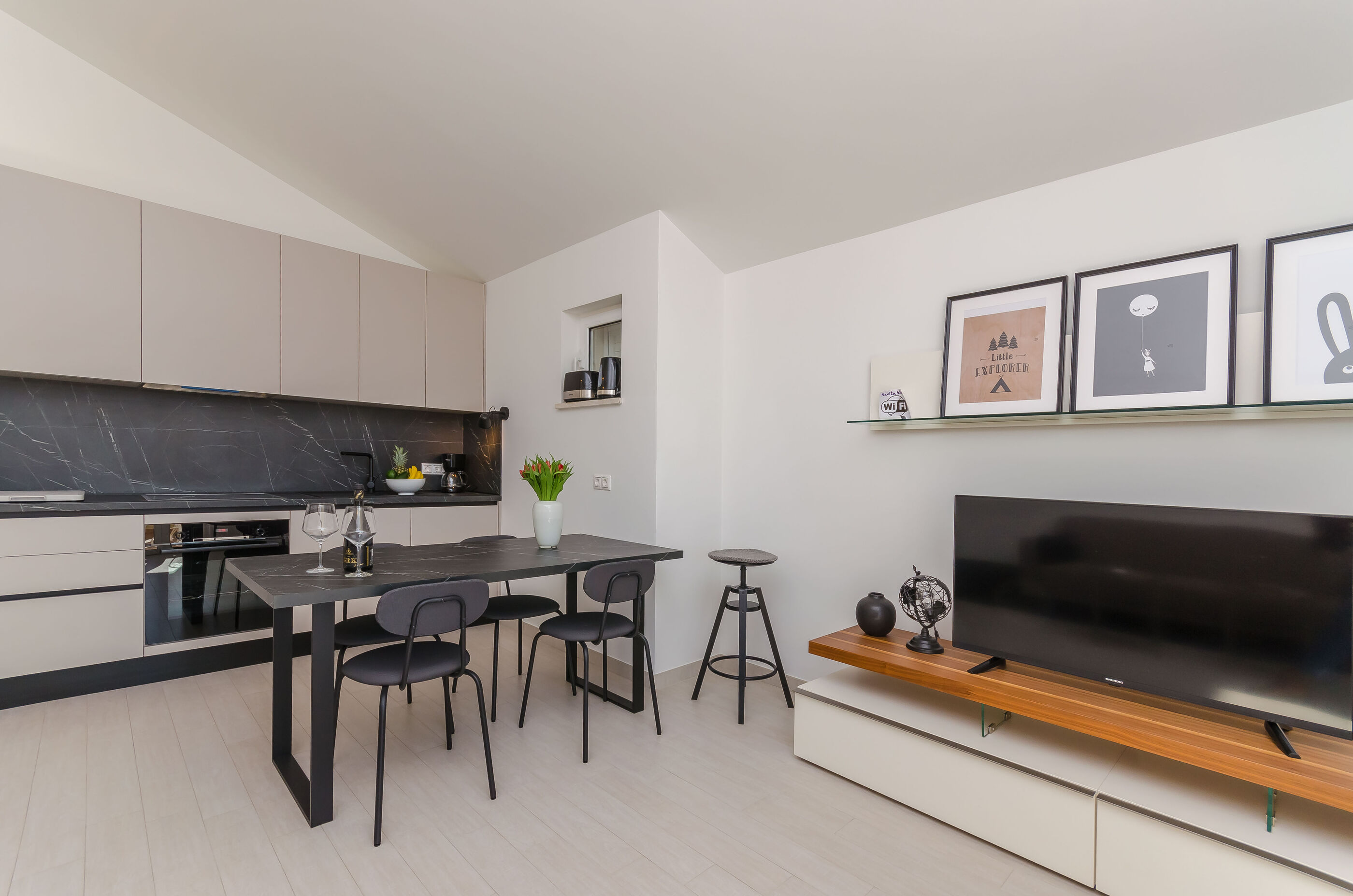 Apartments Kiwi 98981-A2