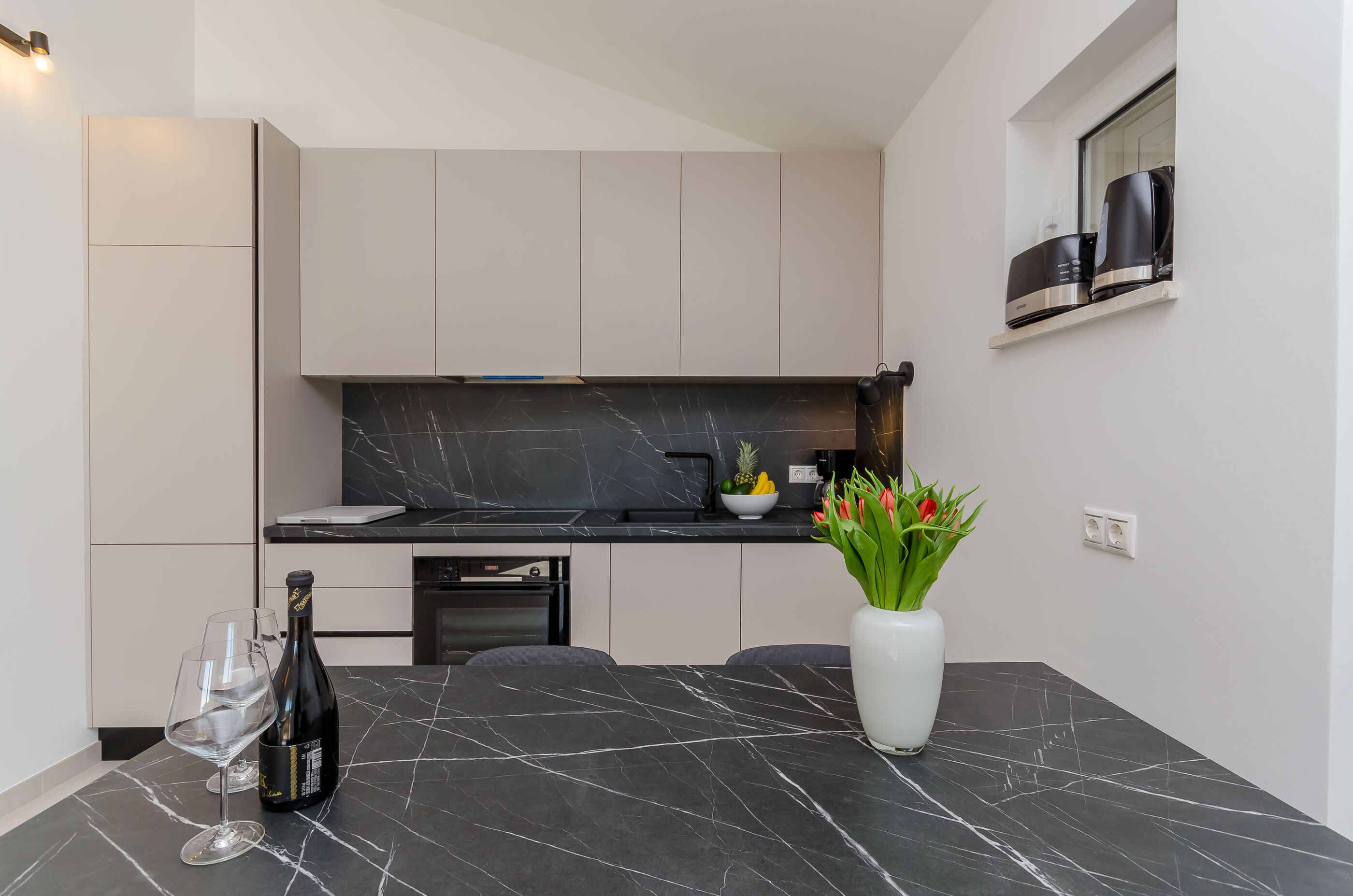 Apartments Kiwi 98981-A2