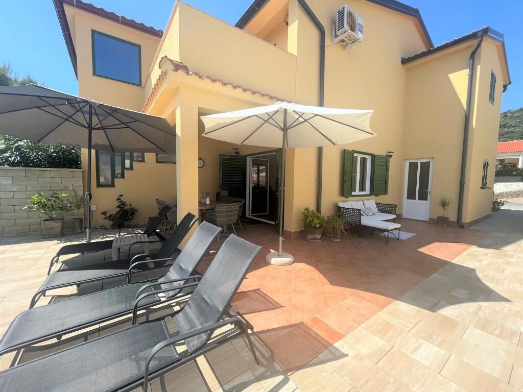 House Rab Escape 2 97126-K1
