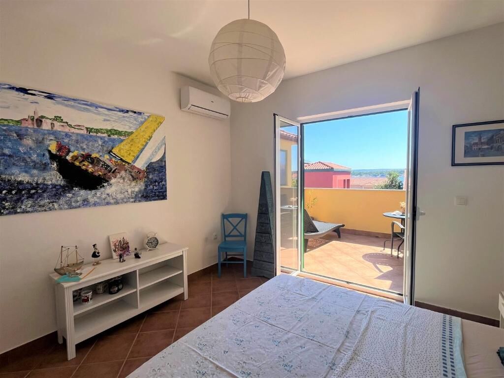 House Rab Escape 2 97126-K1