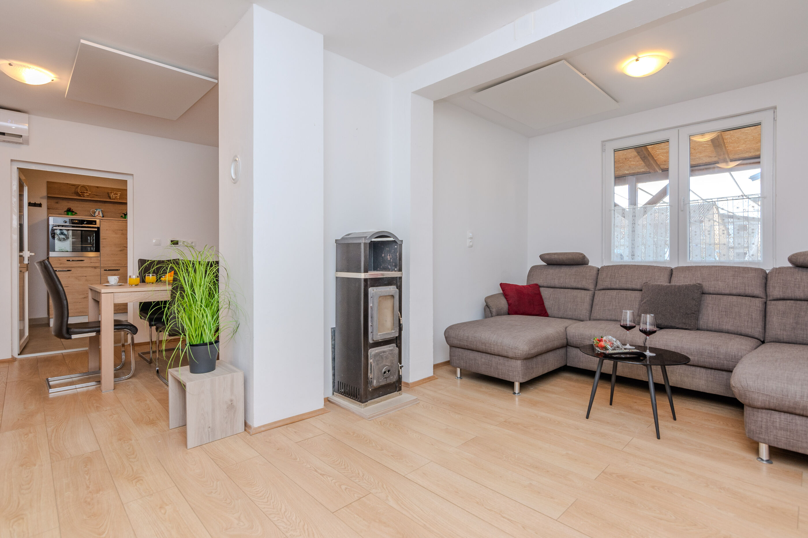 House Loncar 18435-K1