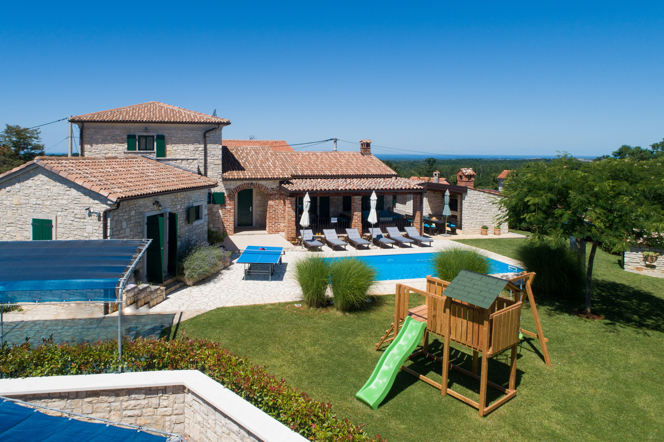 Villa Una u istarskom stilu s bazenom 64721-K1