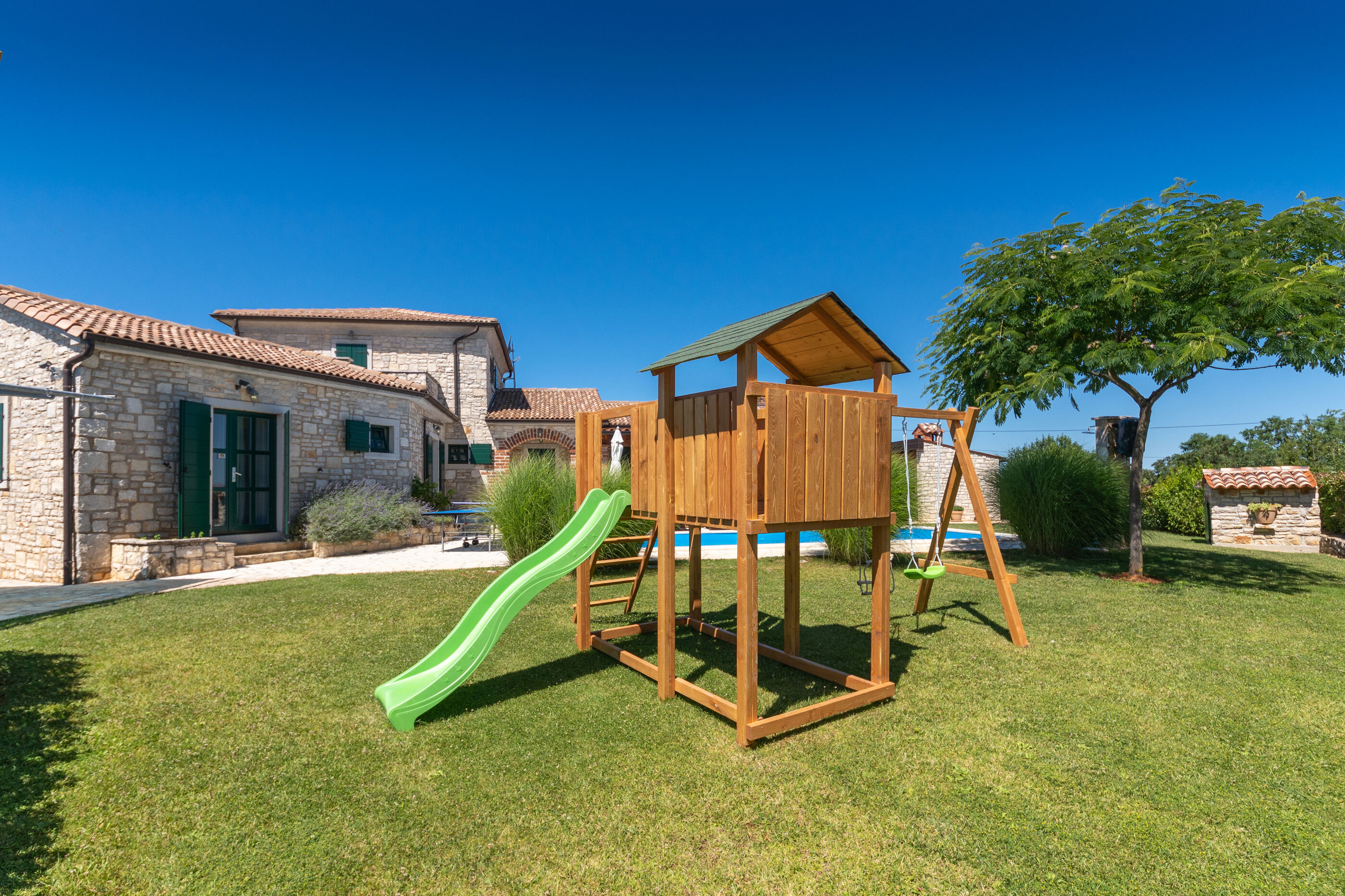 Villa Una u istarskom stilu s bazenom 64721-K1