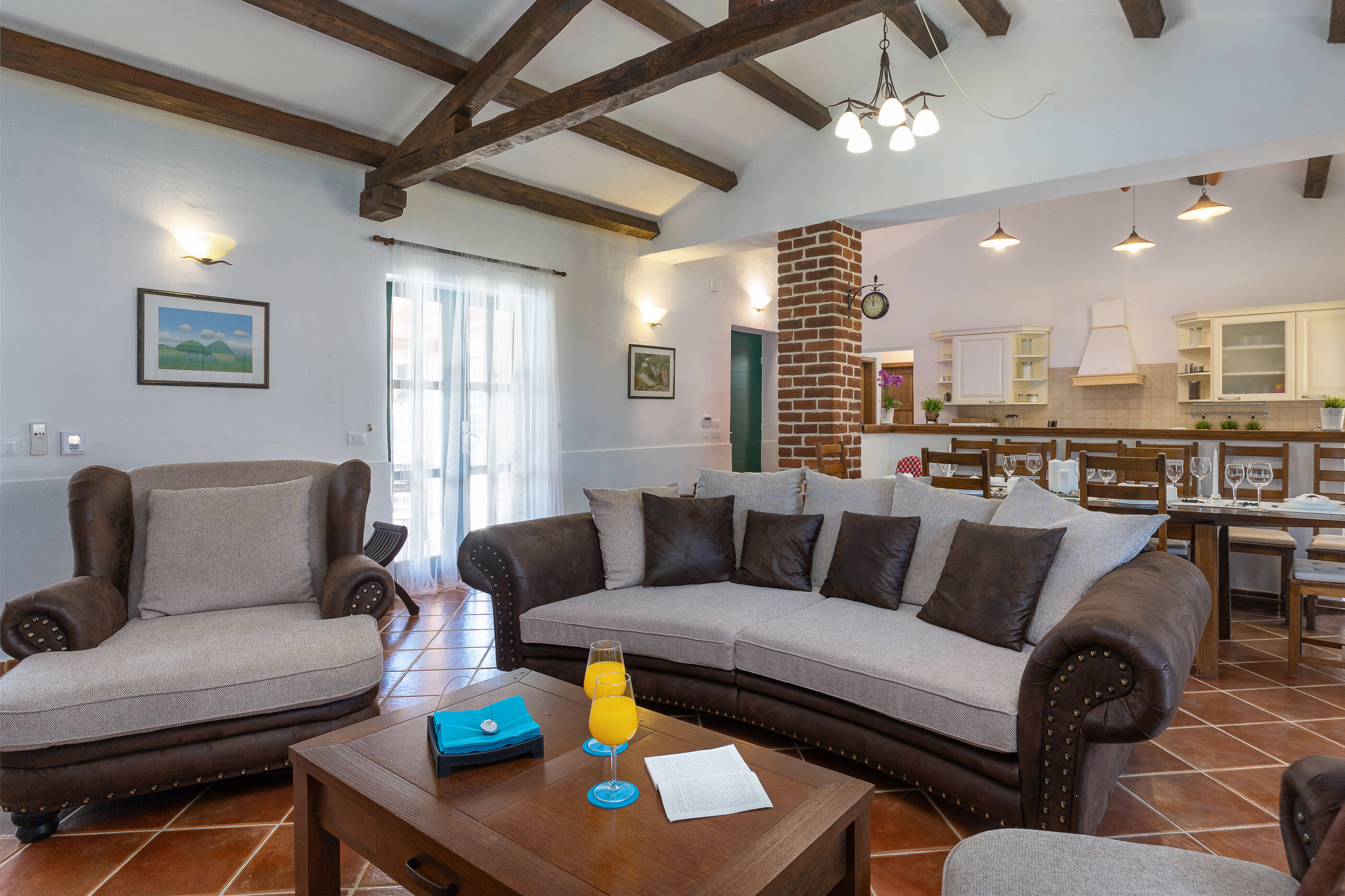 Villa Una u istarskom stilu s bazenom 64721-K1
