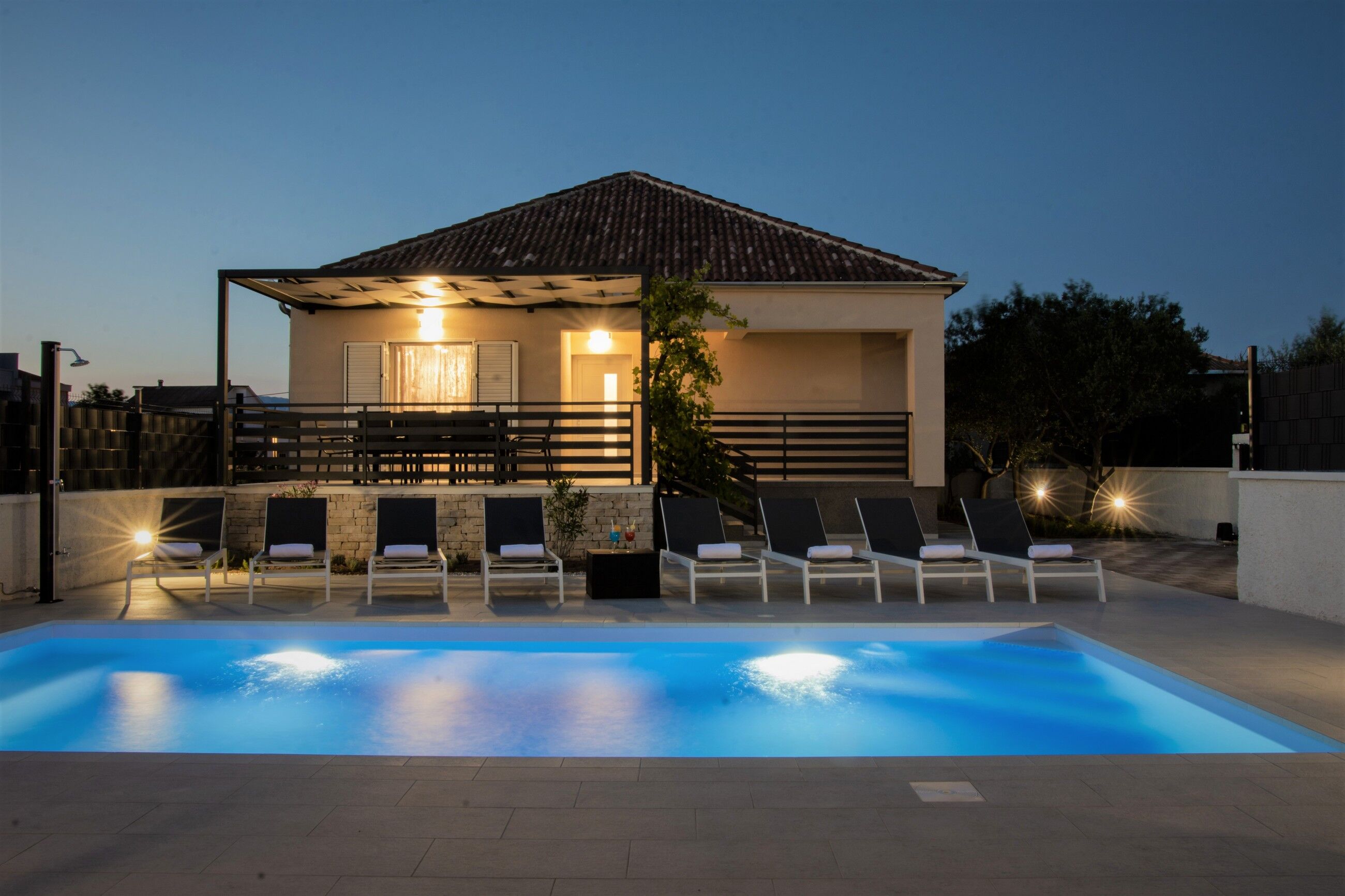Villa Residence Sunrise V8012-K1