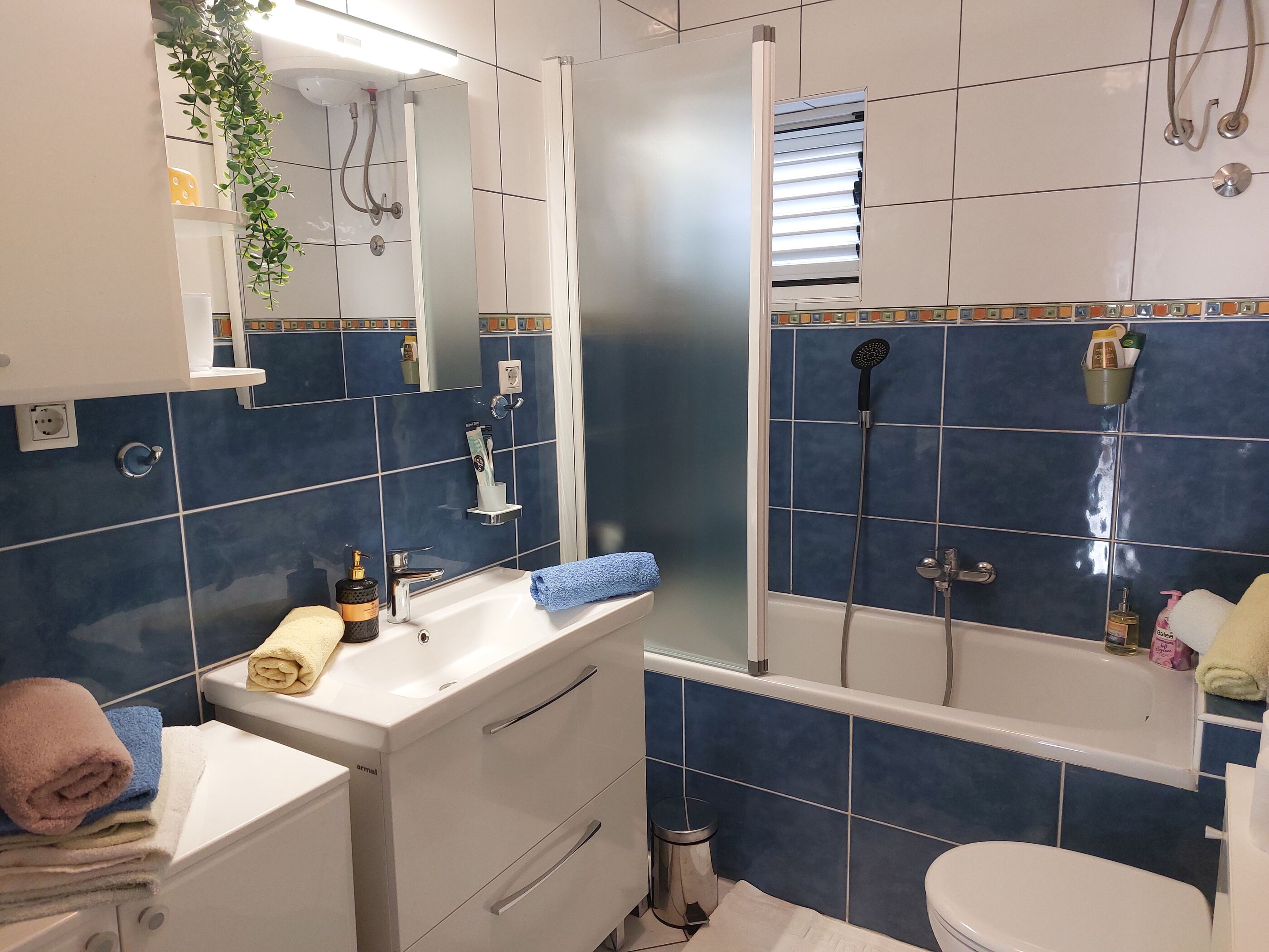 Apartments Zvonimir 40781-A1