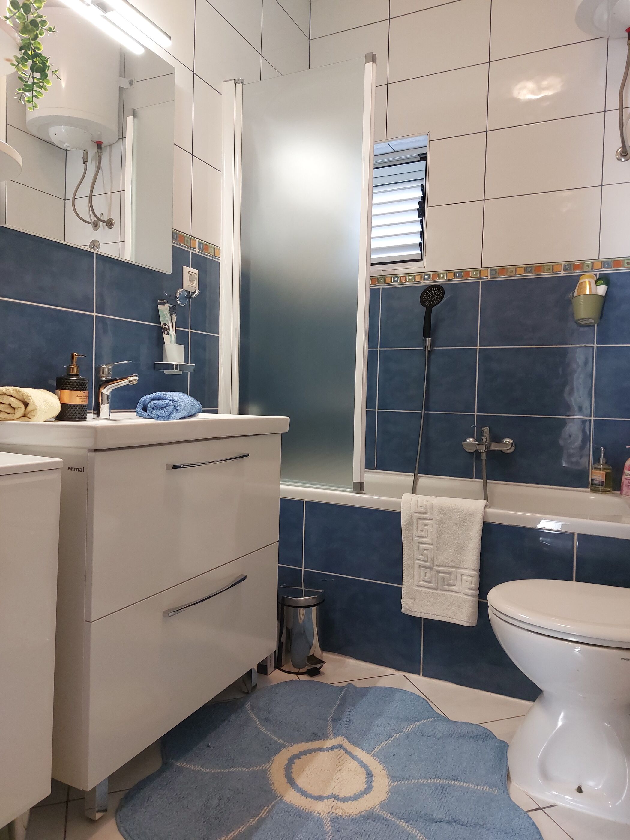 Apartments Zvonimir 40781-A1