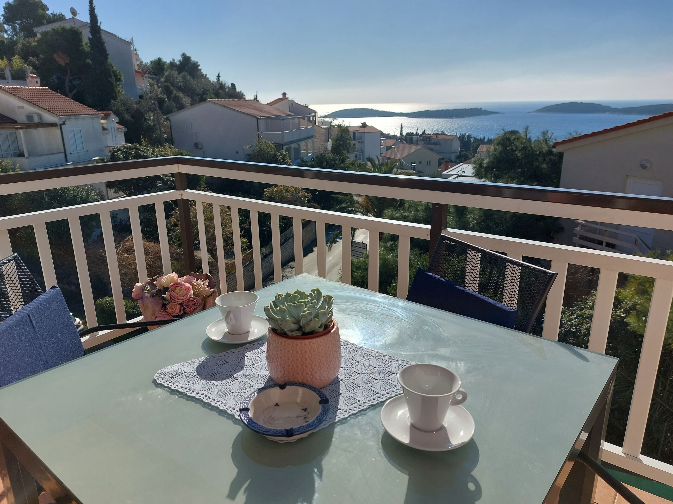Apartments Zvonimir 40781-A1