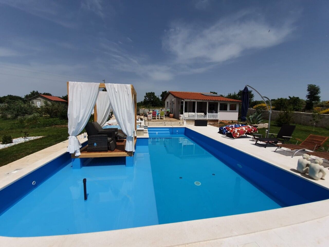 House Holiday House Biloš 43915-K1
