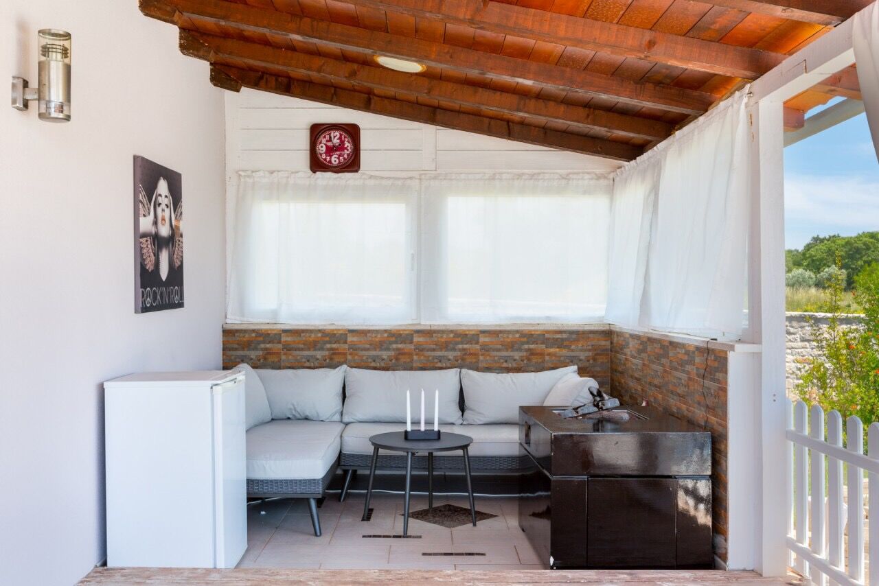 House Holiday House Biloš 43915-K1