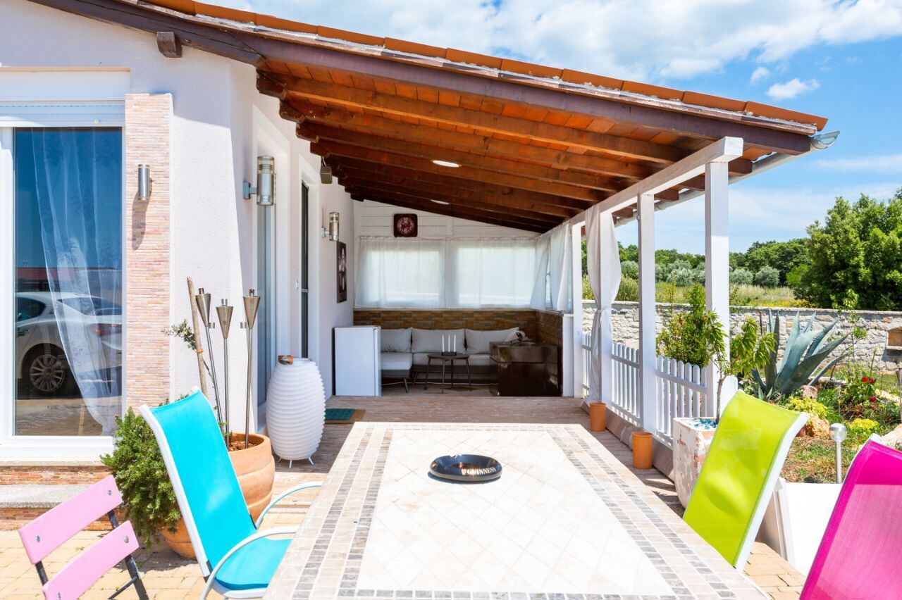 House Holiday House Biloš 43915-K1